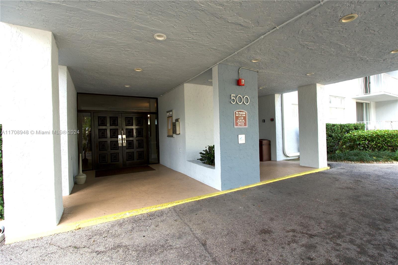 500 Executive Center Dr #2L, West Palm Beach, Florida image 6