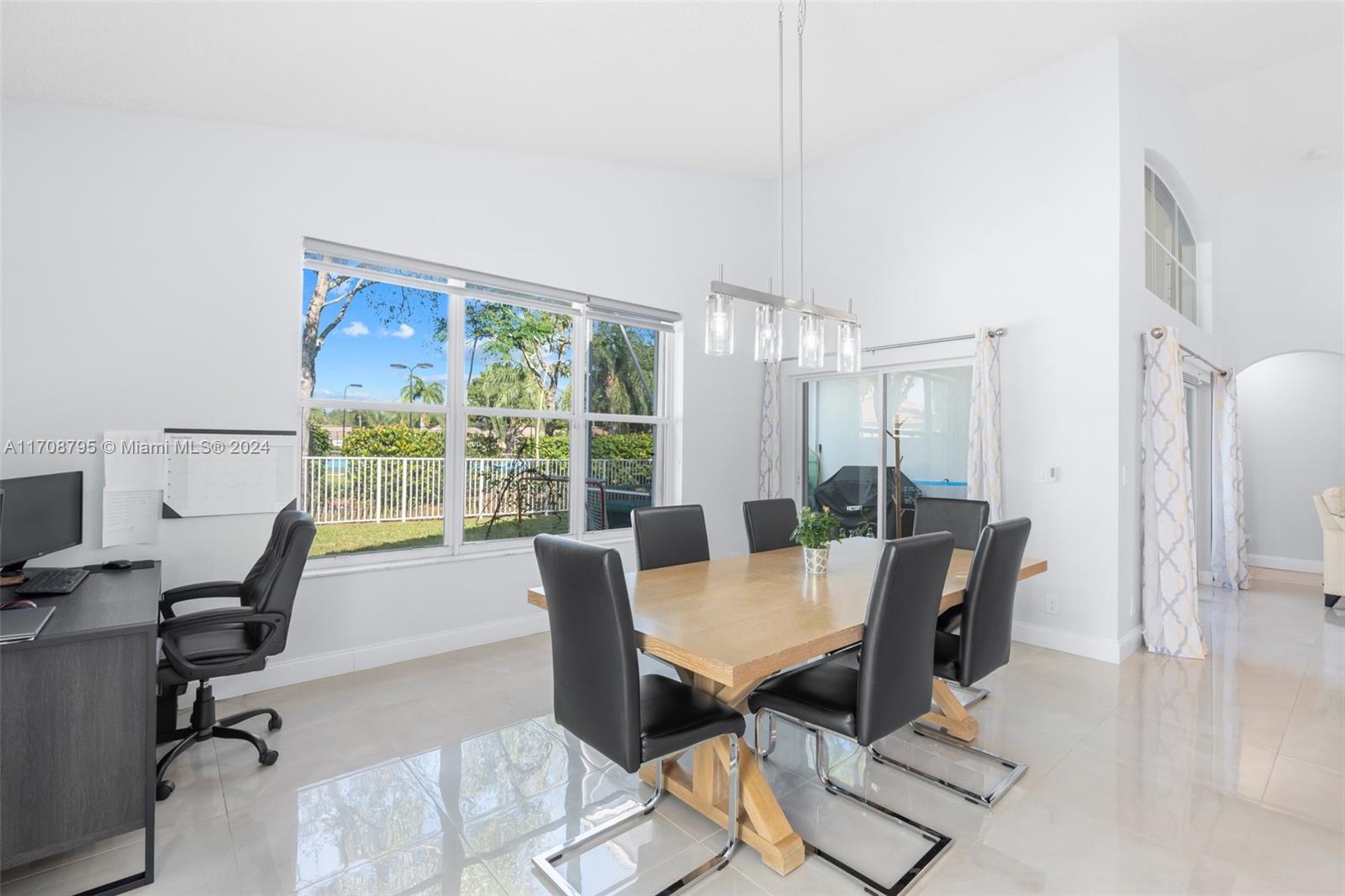 9164 Cove Point Cir, Boynton Beach, Florida image 17