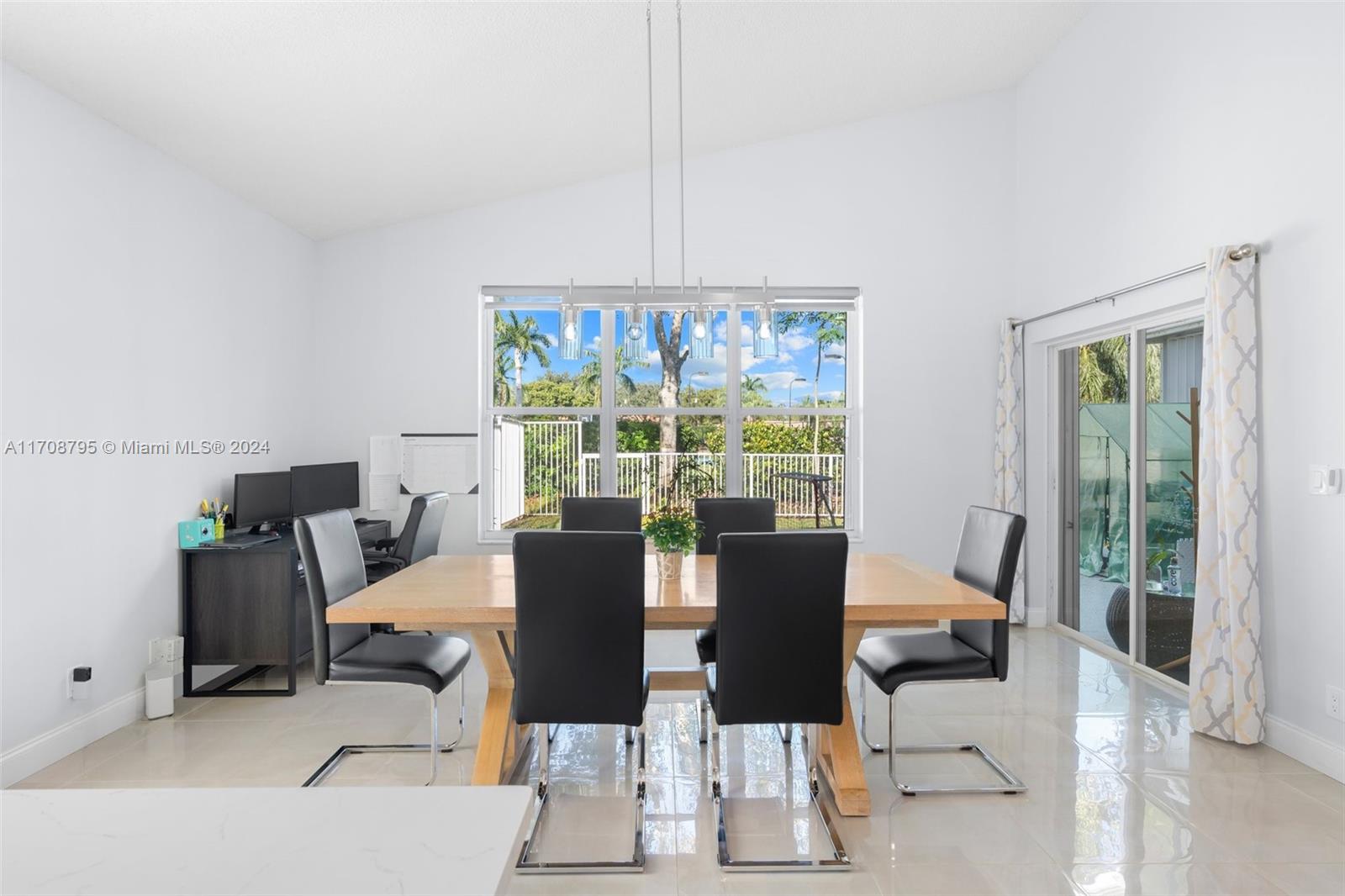 9164 Cove Point Cir, Boynton Beach, Florida image 18