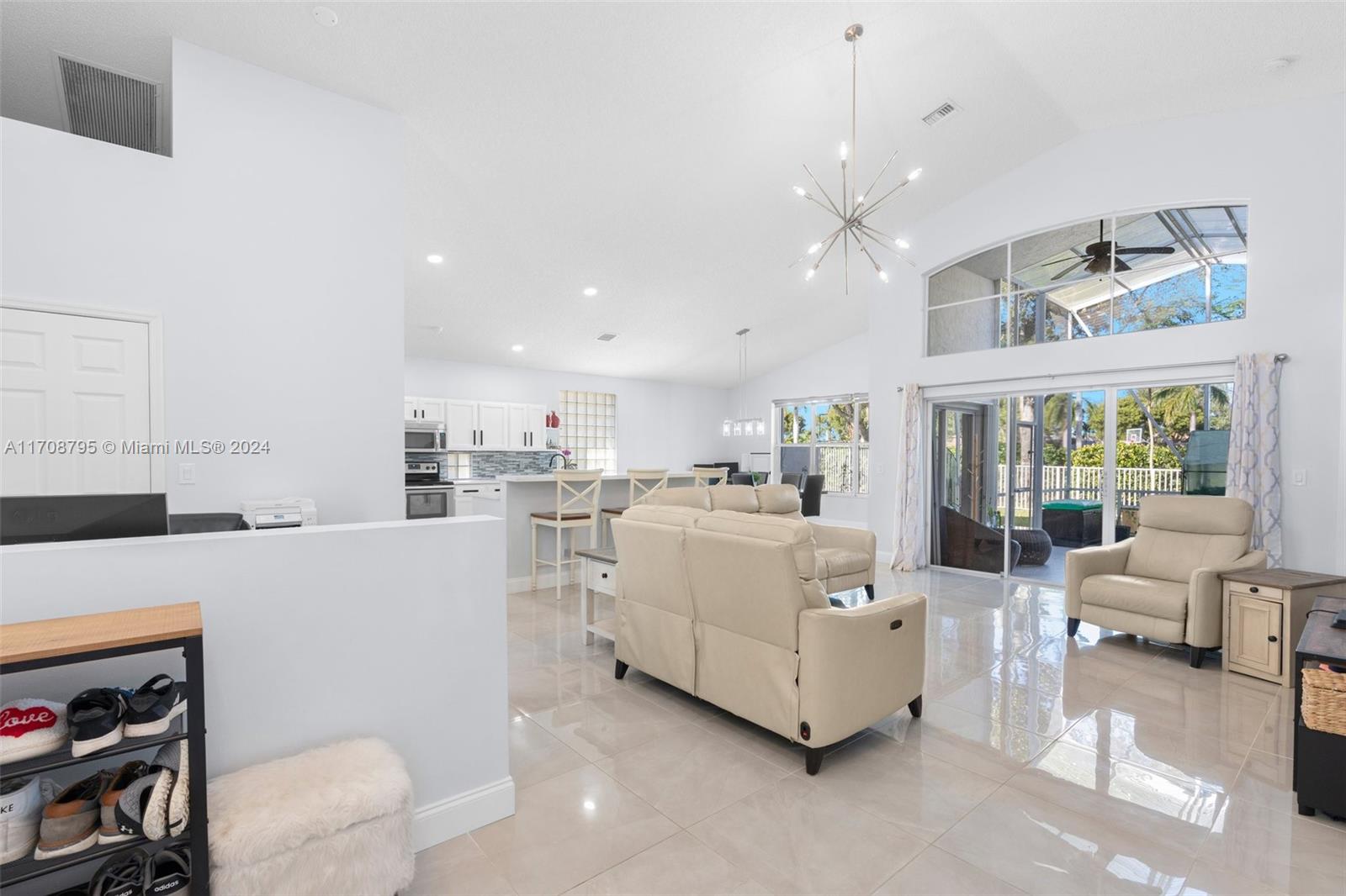 9164 Cove Point Cir, Boynton Beach, Florida image 4