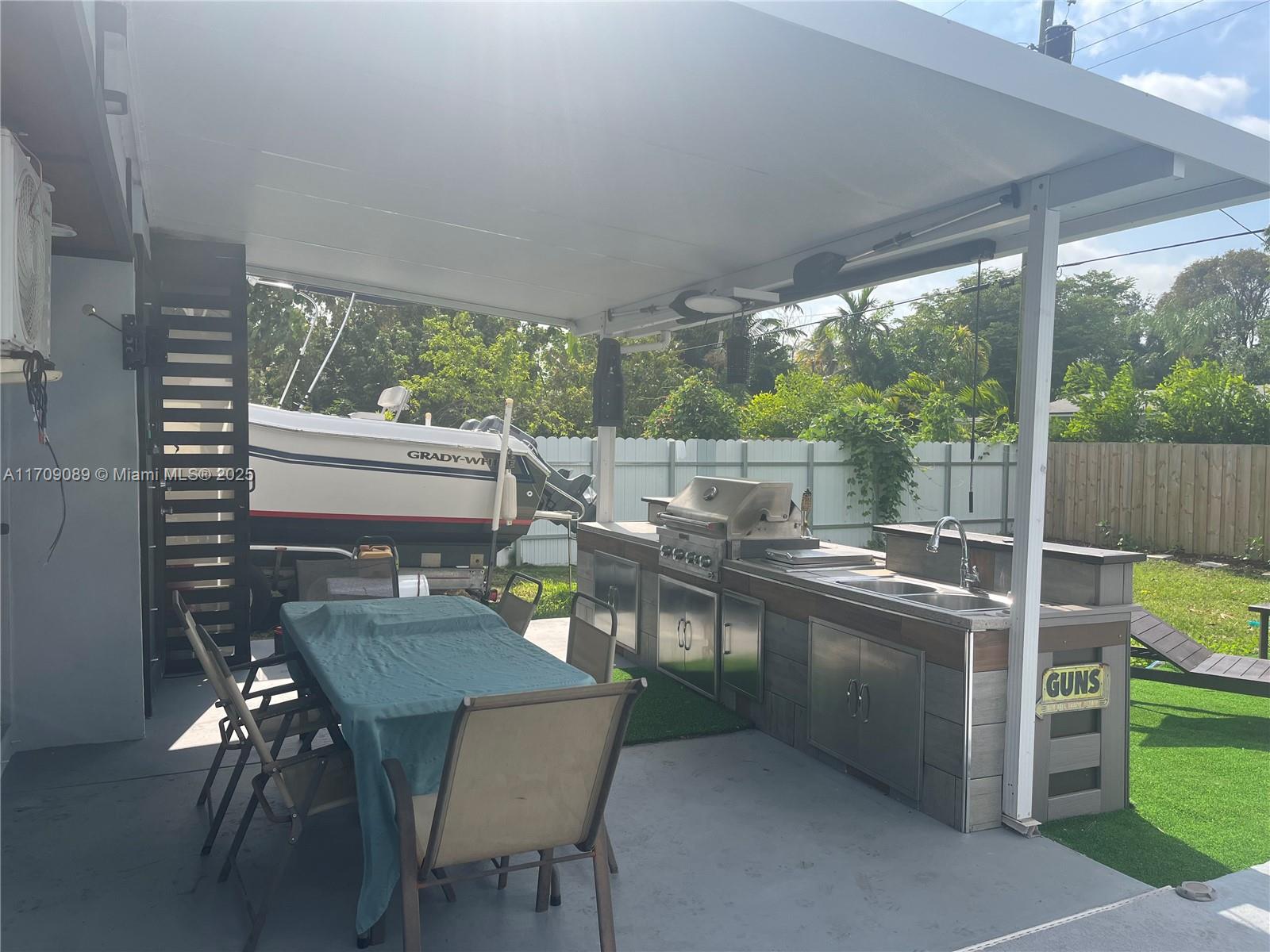 Listing Photo 17