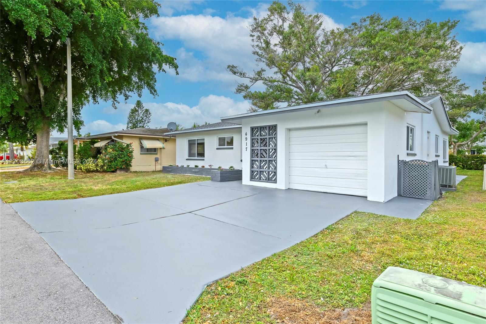 4917 NW 48th Ave, Tamarac, Florida image 3