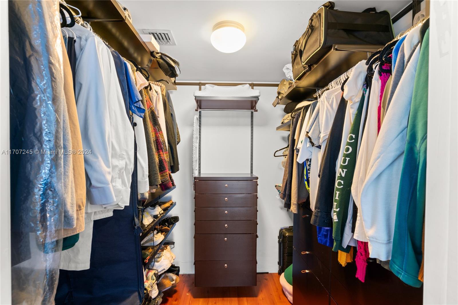 Listing Photo 22