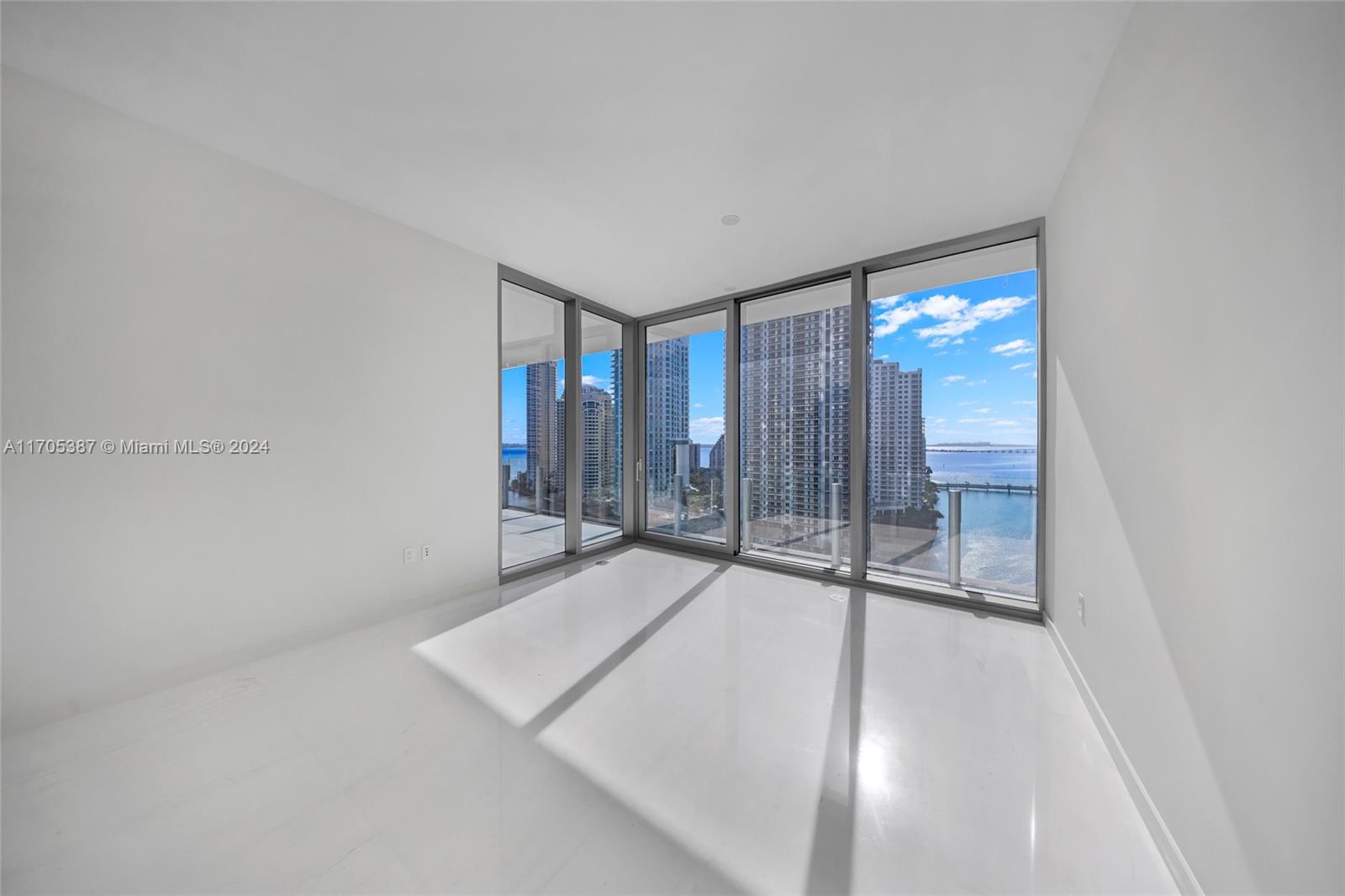 300 Biscayne Blvd Way #1603, Miami, Florida image 33