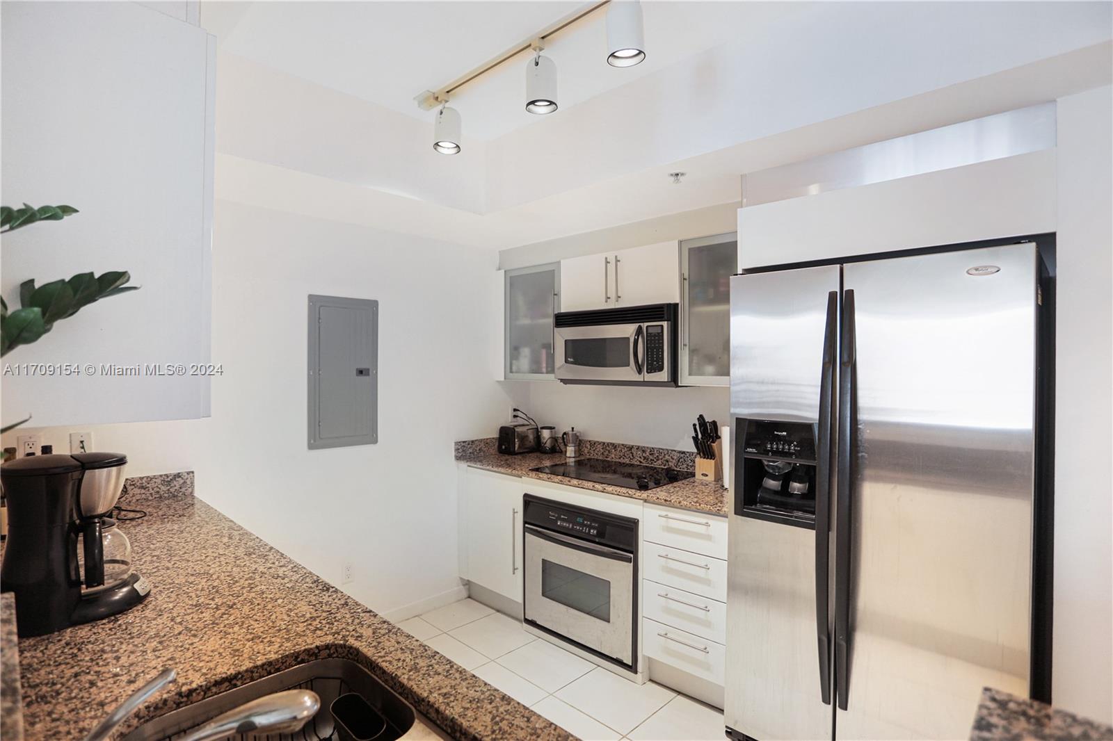 325 S Biscayne Blvd #2819, Miami FL 33131