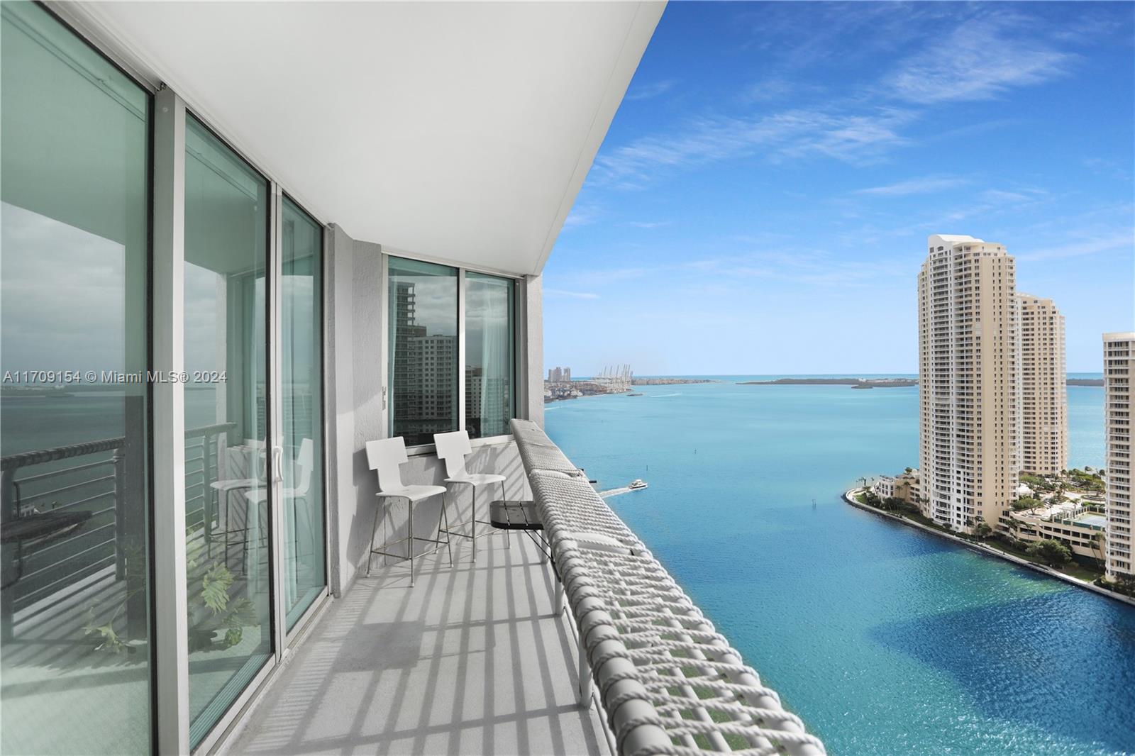 325 S Biscayne Blvd #2819, Miami FL 33131