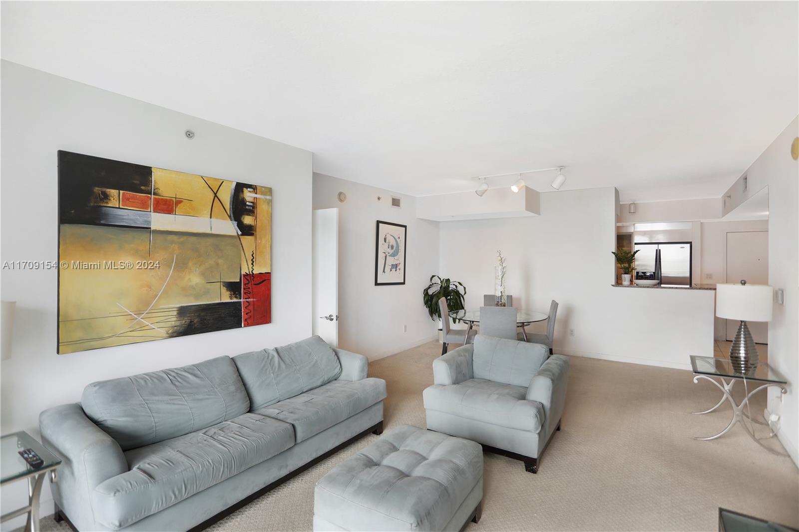 325 S Biscayne Blvd #2819, Miami FL 33131
