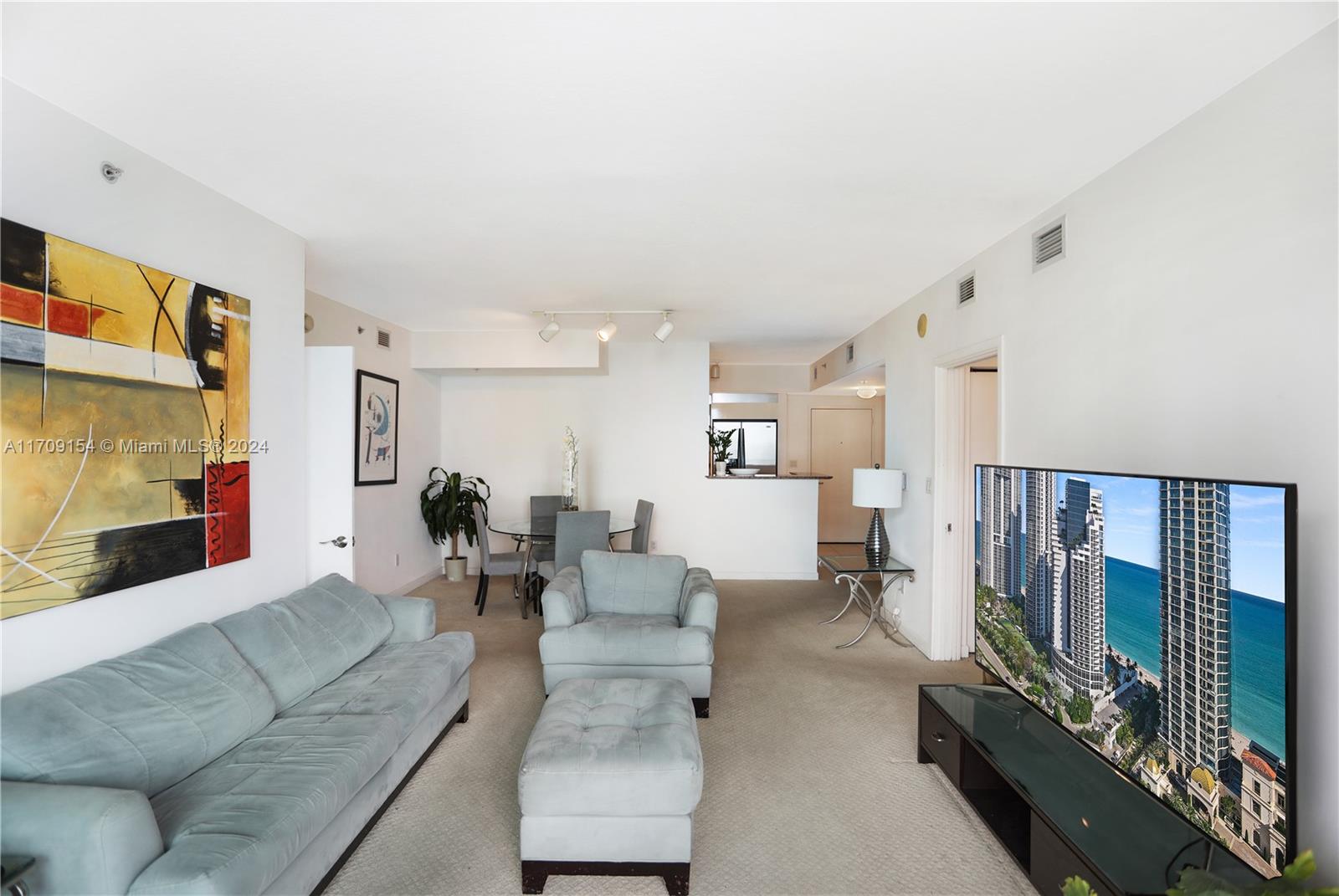 325 S Biscayne Blvd #2819, Miami FL 33131