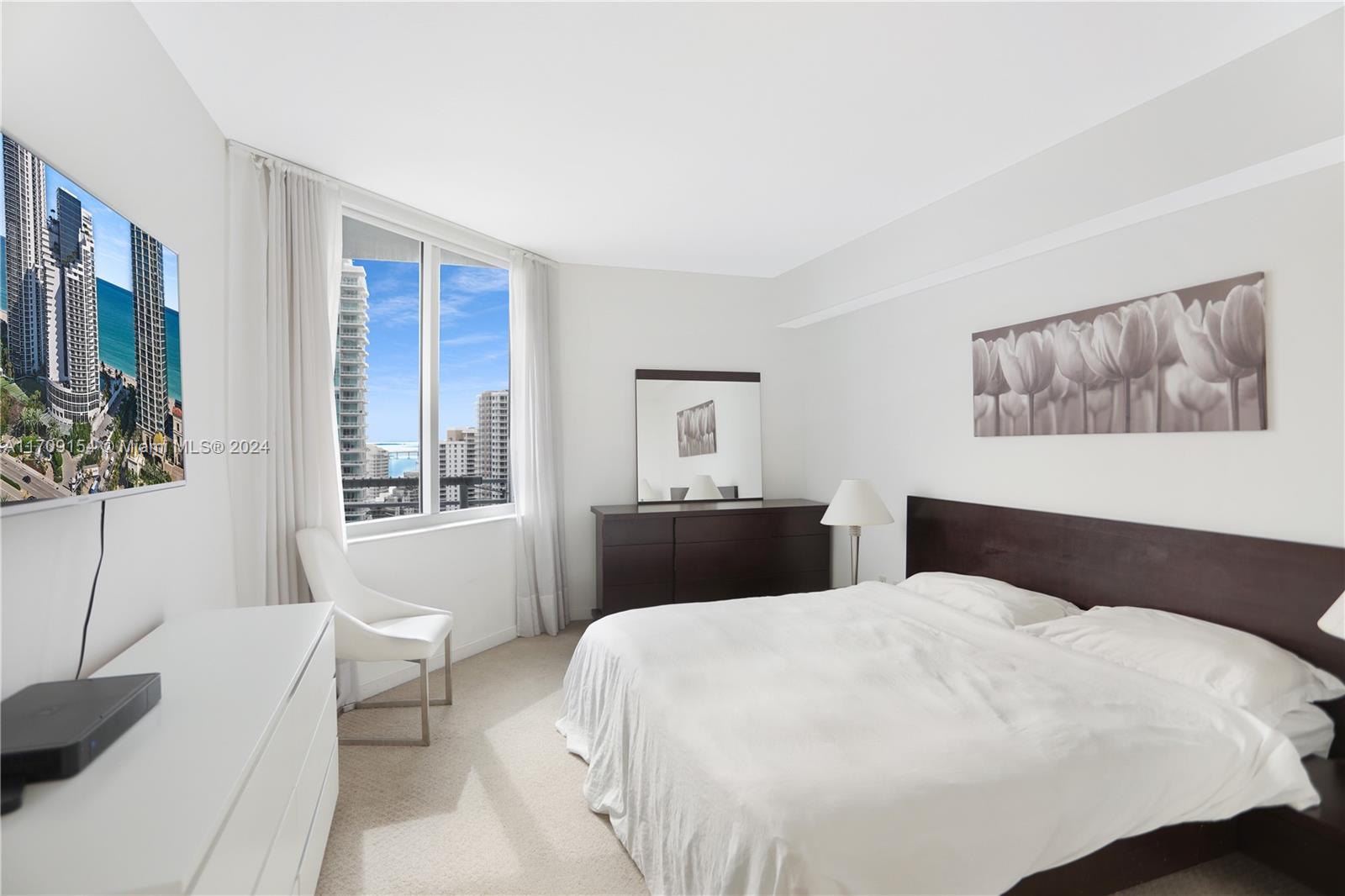 325 S Biscayne Blvd #2819, Miami FL 33131