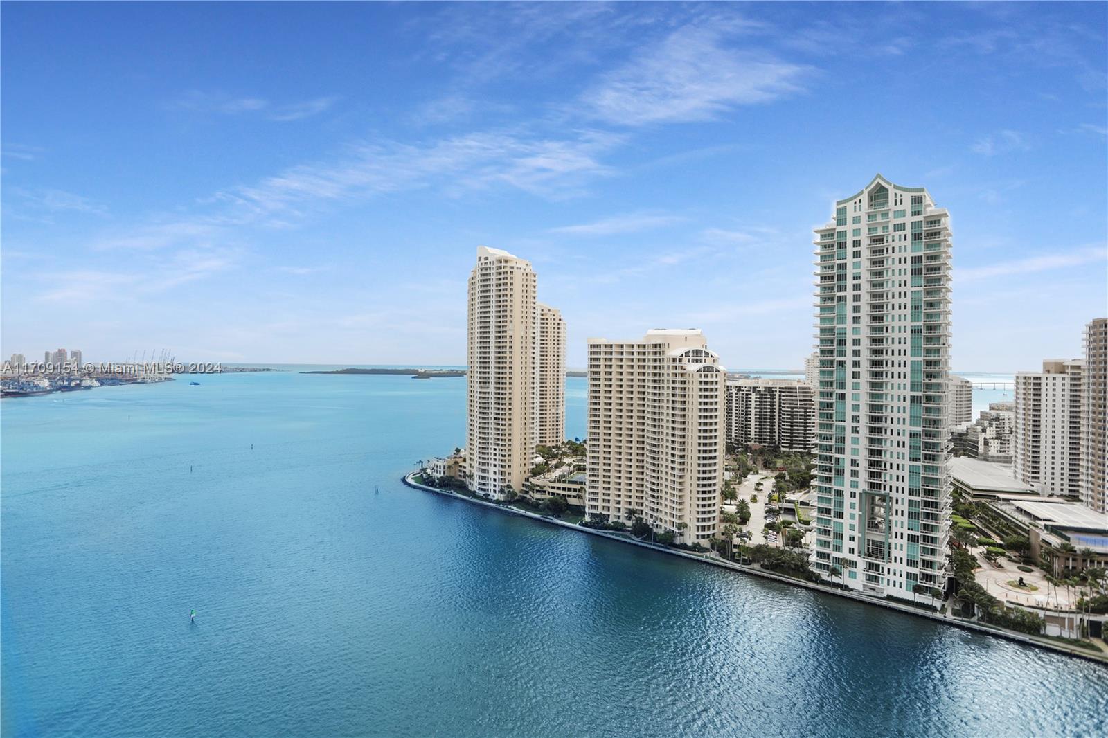 325 S Biscayne Blvd #2819, Miami FL 33131