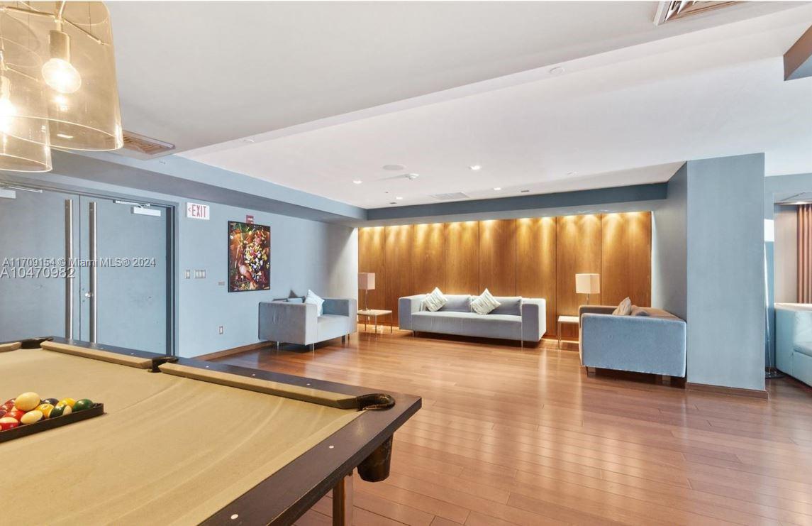 325 S Biscayne Blvd #2819, Miami FL 33131