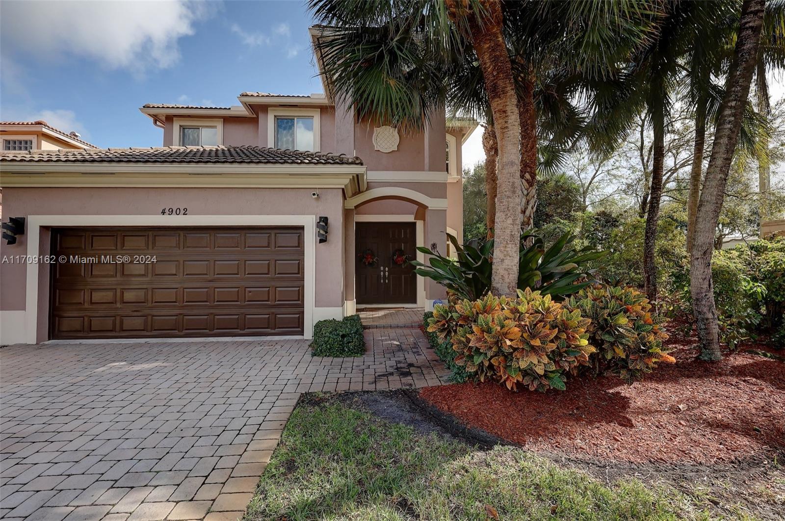 4902 Cypress Way, Coconut Creek, Florida image 14