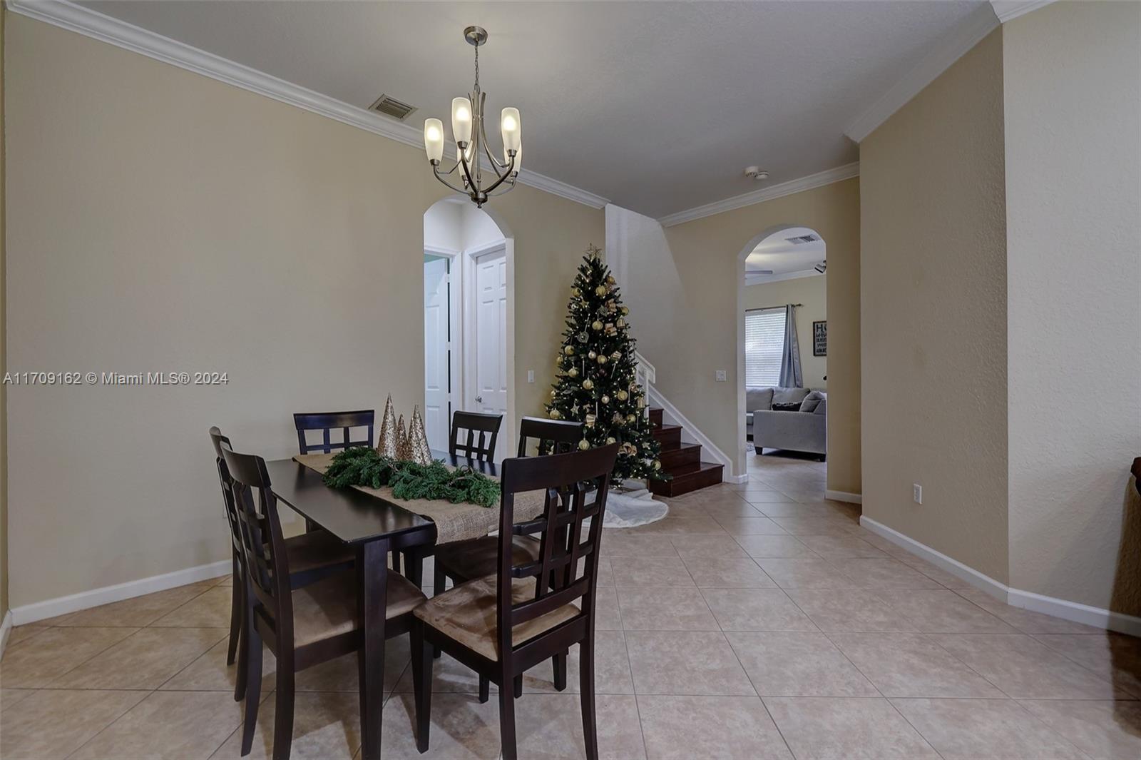 4902 Cypress Way, Coconut Creek, Florida image 23