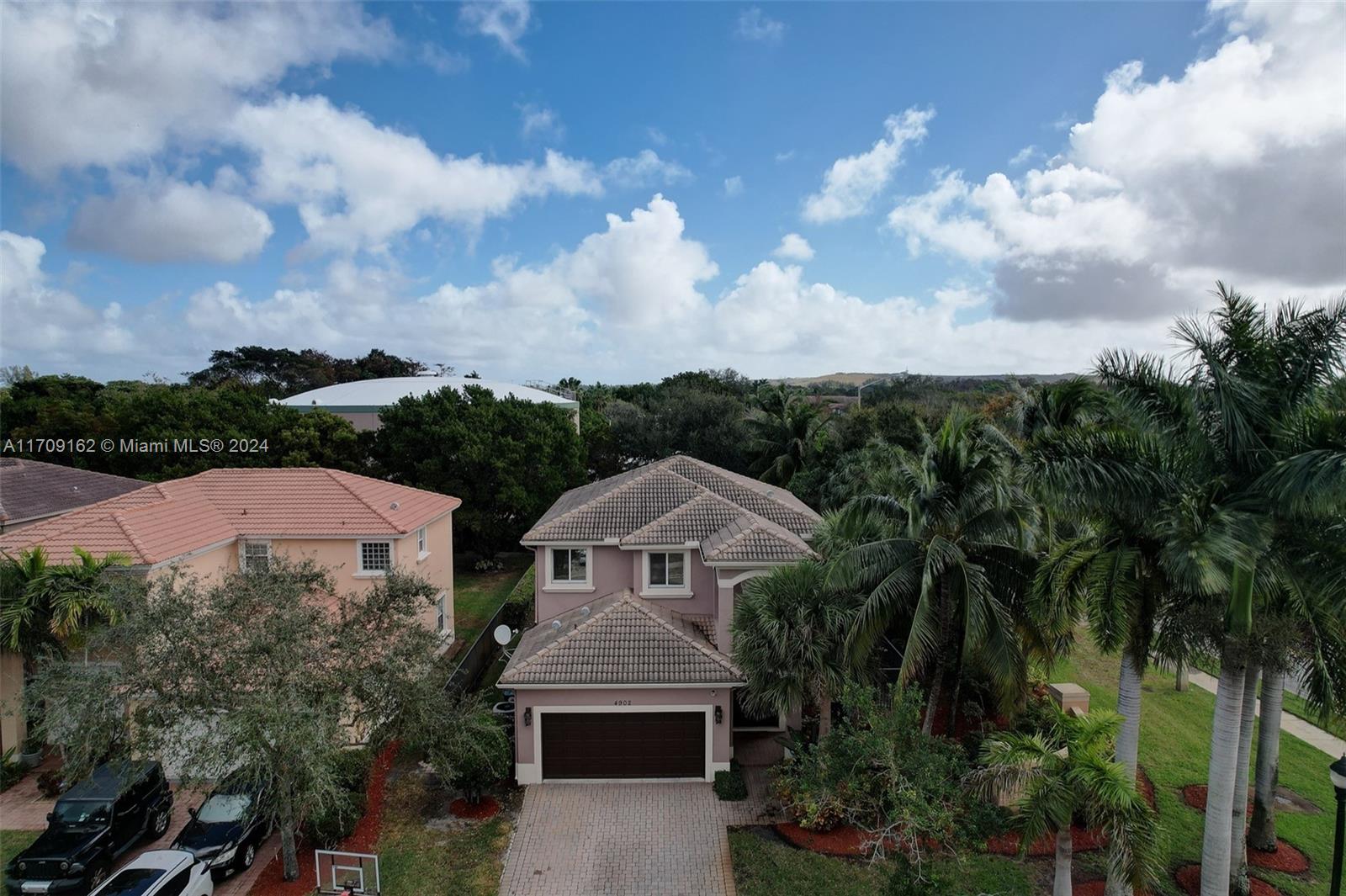 4902 Cypress Way, Coconut Creek, Florida image 3