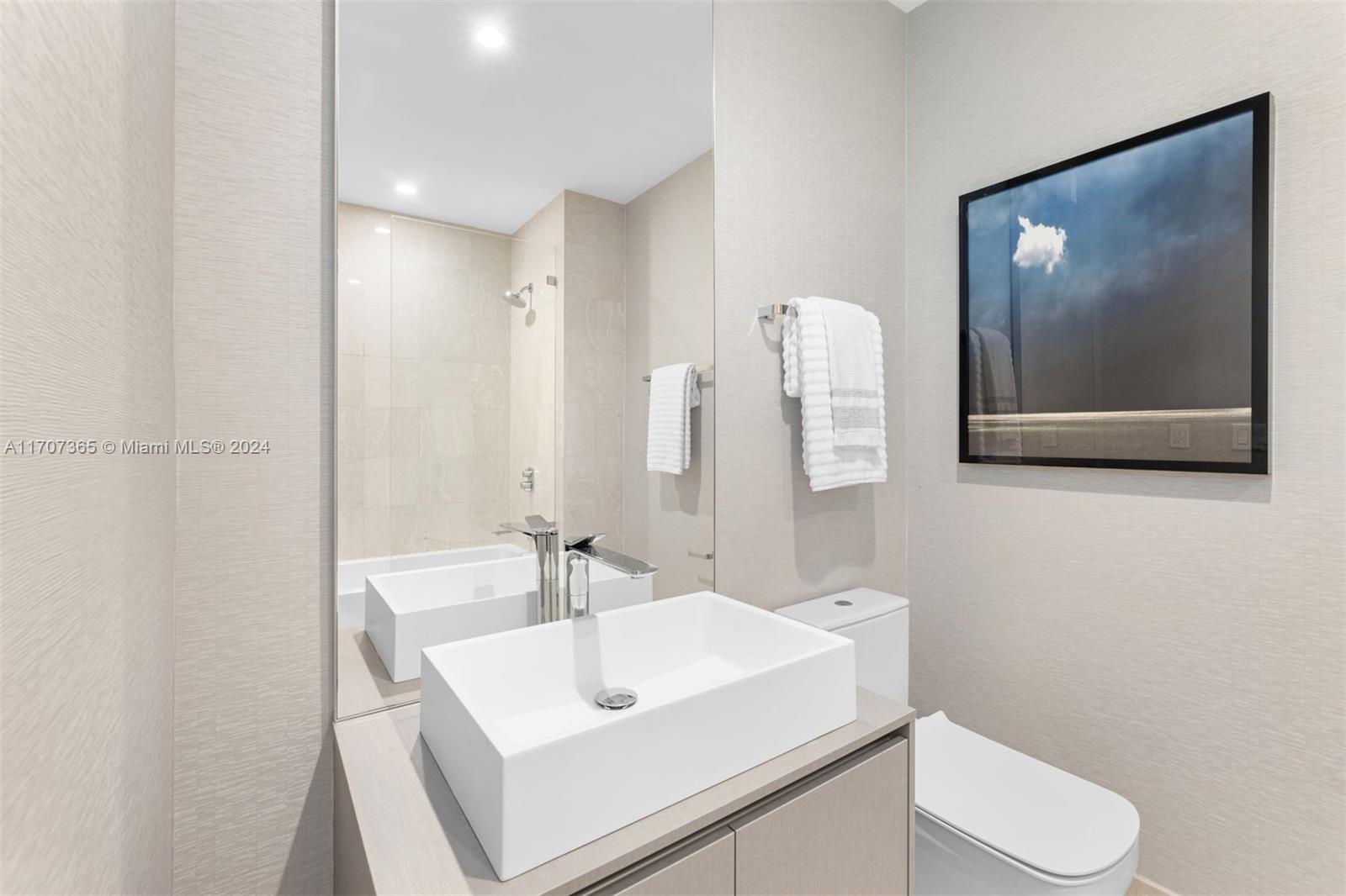 1000 Brickell Plz #PH5003, Miami FL 33131