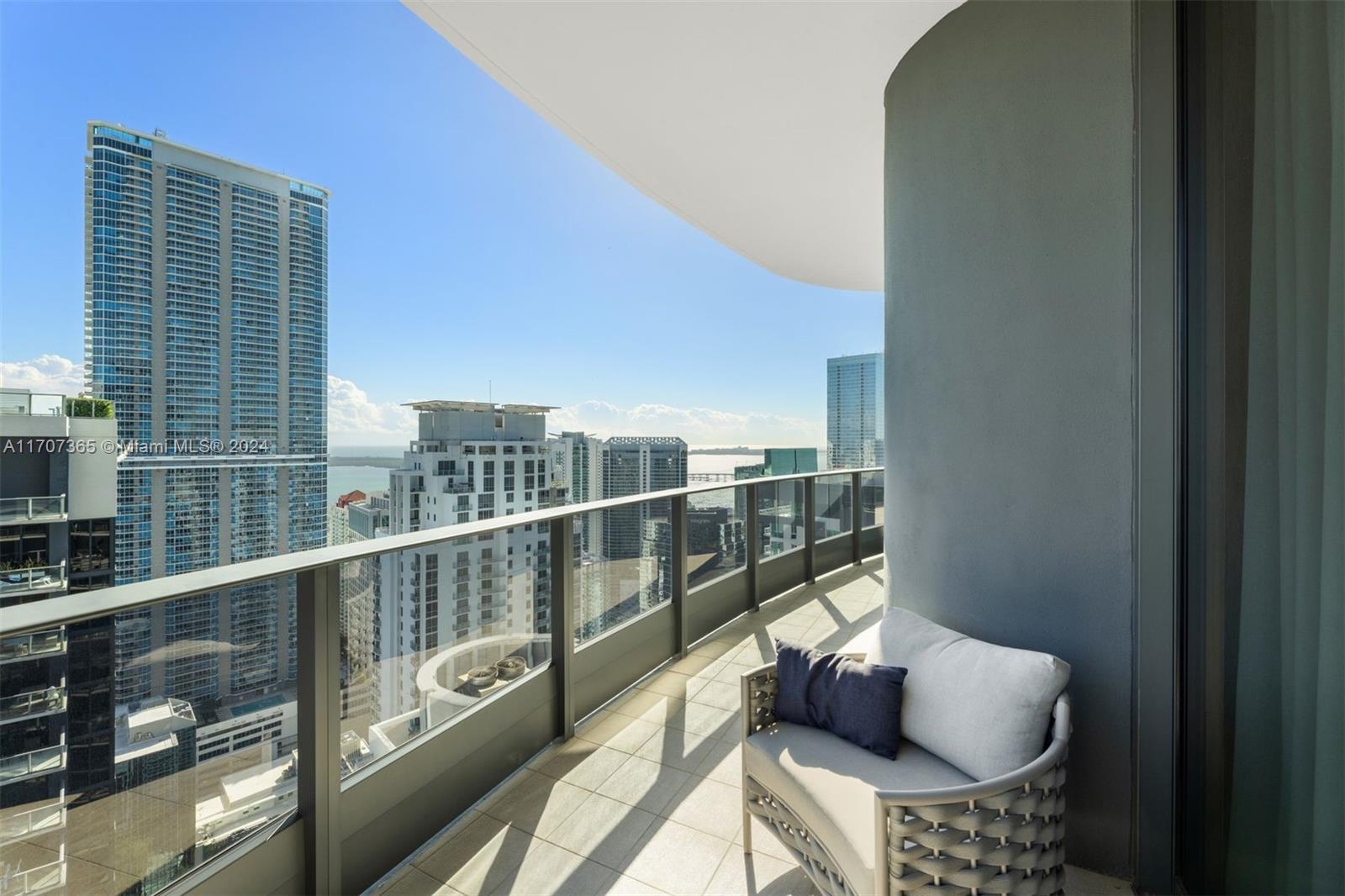 1000 Brickell Plz #PH5003, Miami FL 33131