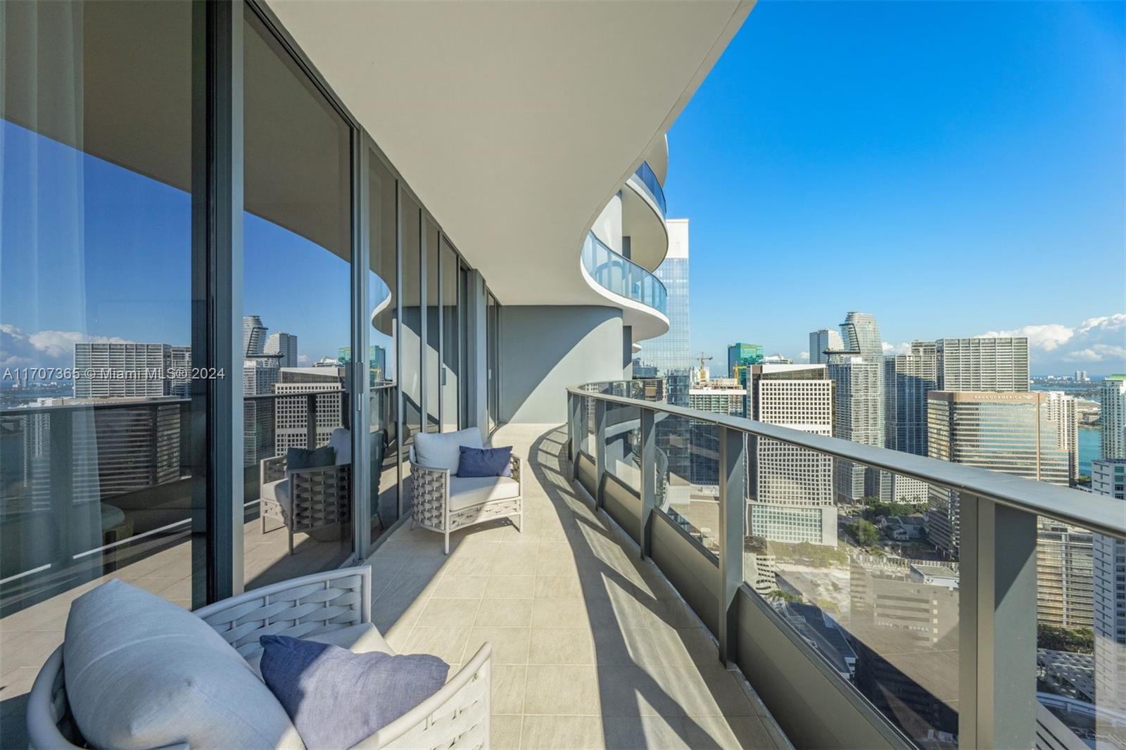 1000 Brickell Plz #PH5003, Miami FL 33131