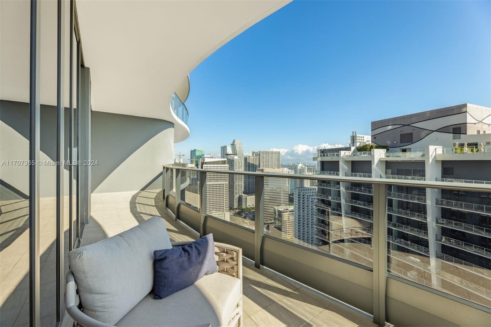 1000 Brickell Plz #PH5003, Miami FL 33131