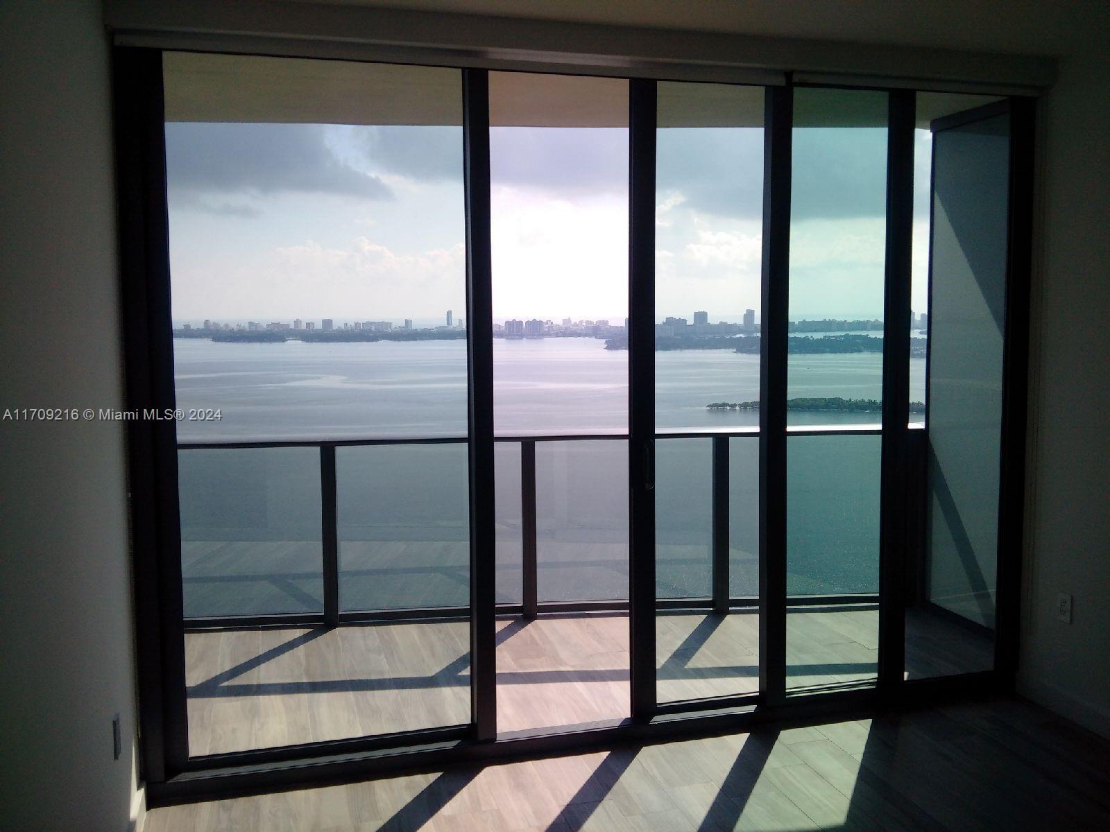 460 NE 28th St #3705, Miami FL 33137