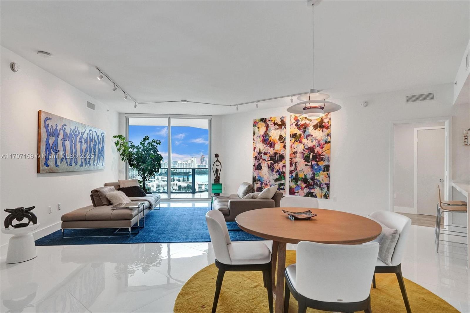 17301 Biscayne Blvd #2108, North Miami Beach, Florida image 1