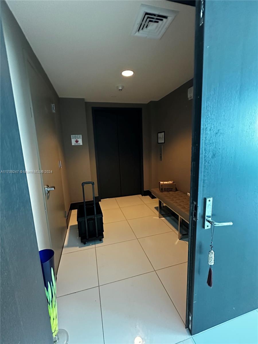 900 Biscayne Blvd #5609, Miami FL 33132