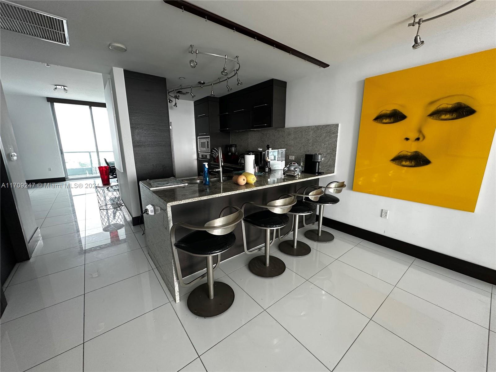 900 Biscayne Blvd #5609, Miami FL 33132