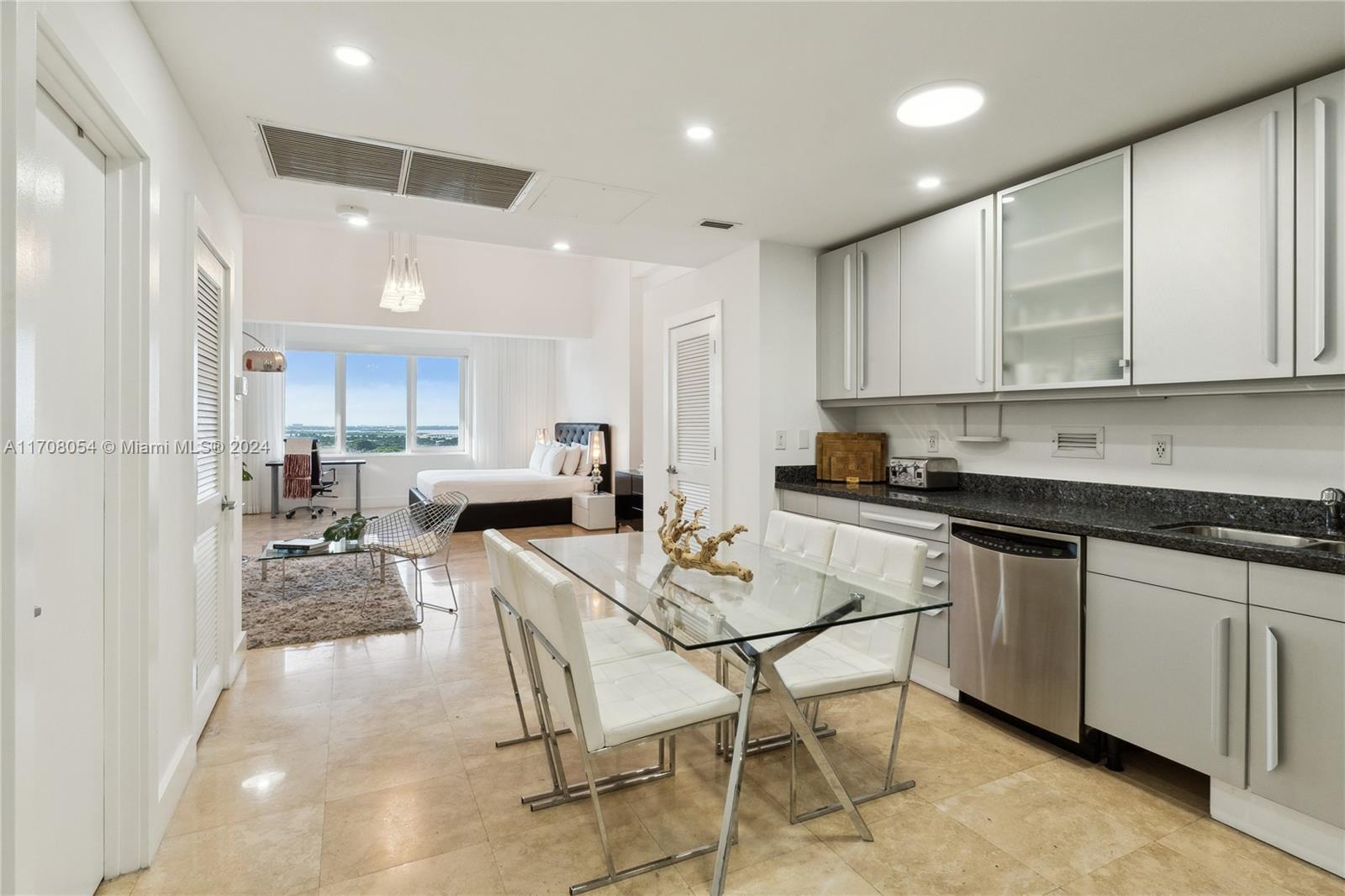 2301 Collins Ave #1631, Miami Beach, Florida image 2