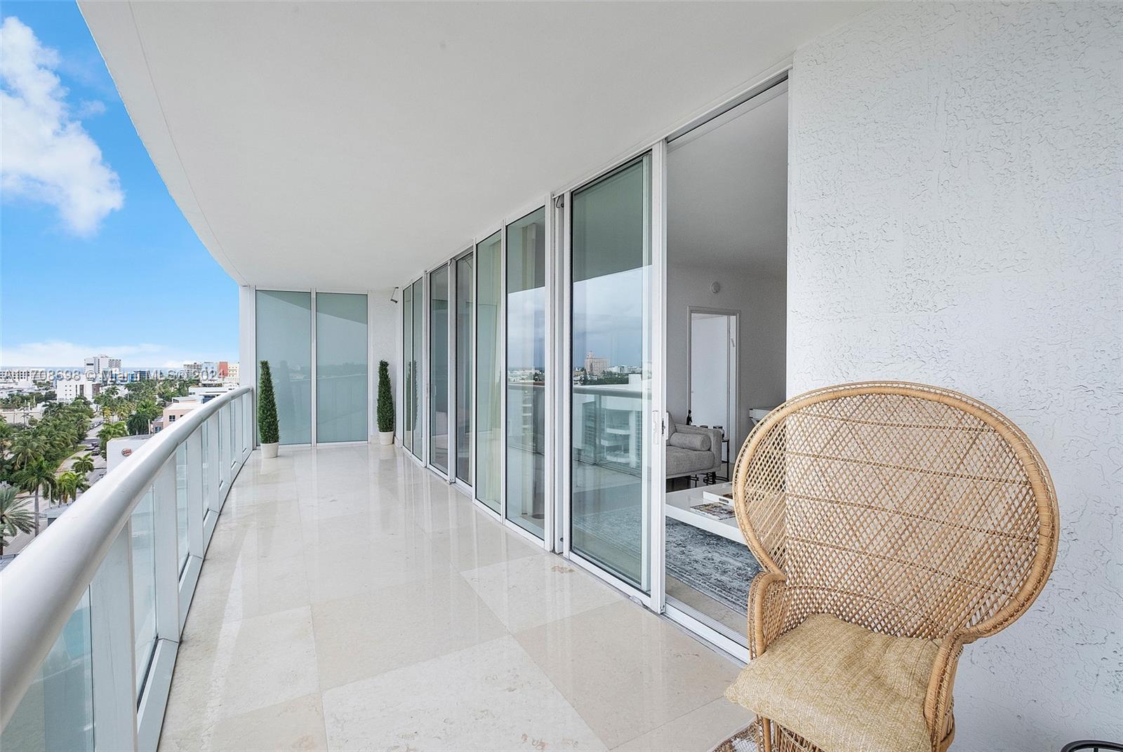 450 Alton Rd #1006, Miami Beach FL 33139