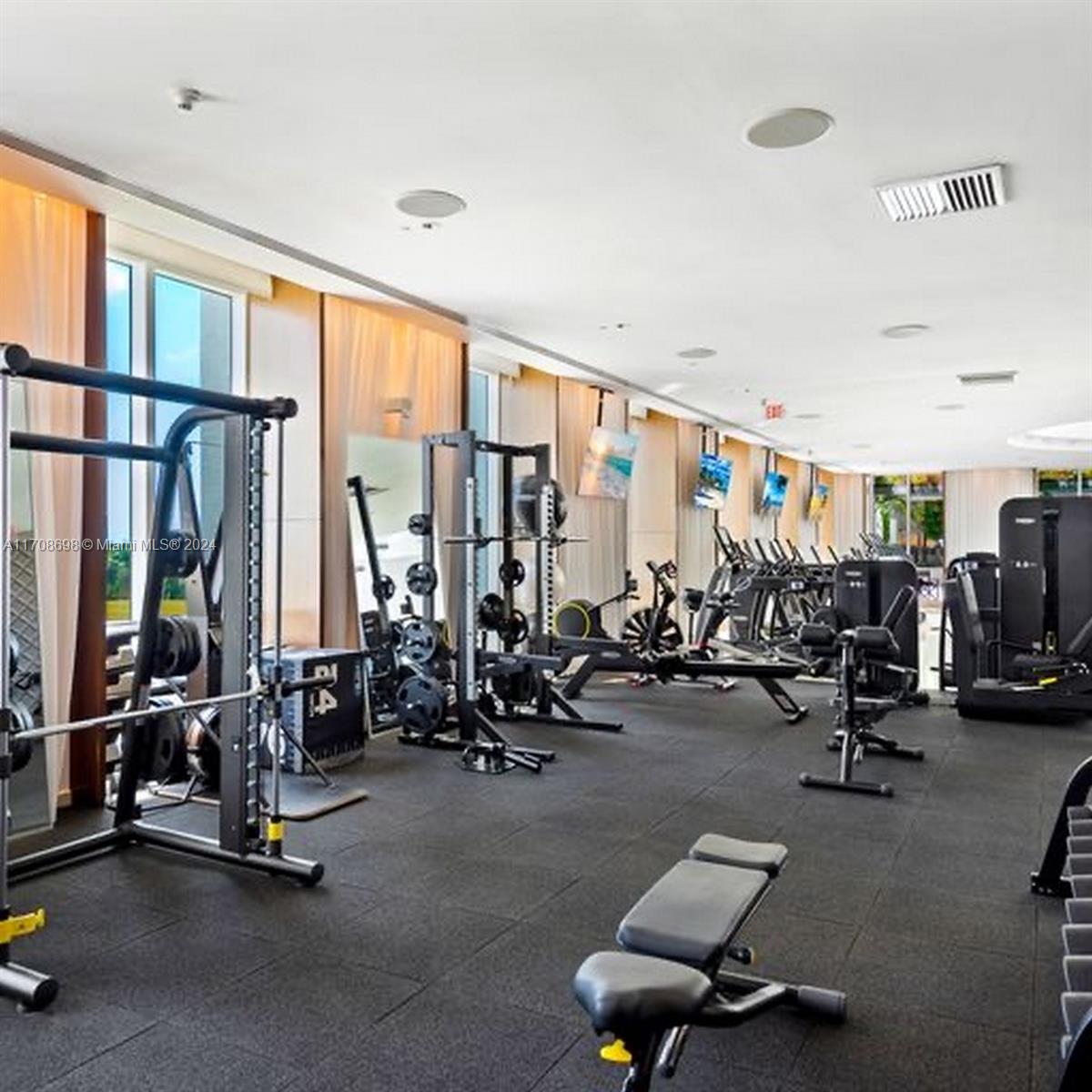 450 Alton Rd #1006, Miami Beach FL 33139