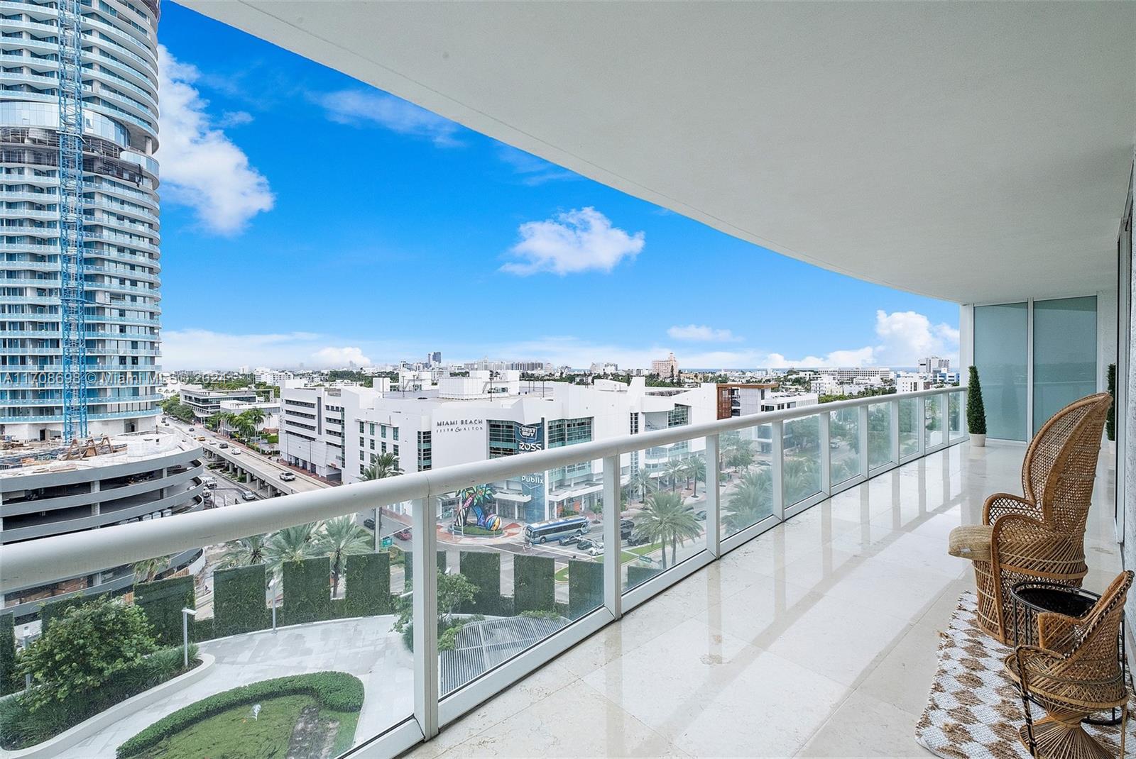 450 Alton Rd #1006, Miami Beach FL 33139