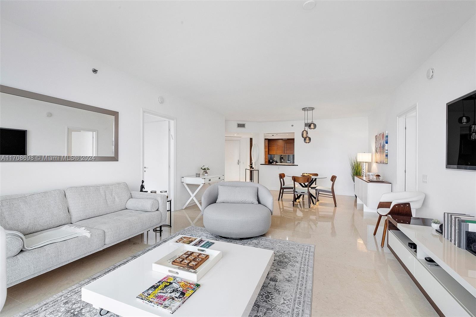 450 Alton Rd #1006, Miami Beach FL 33139