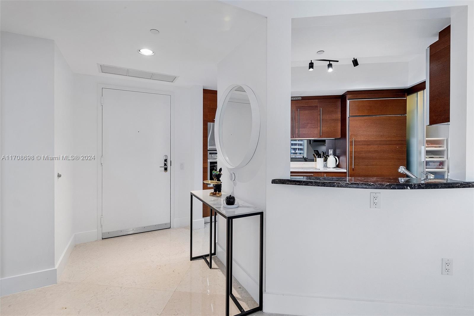 450 Alton Rd #1006, Miami Beach FL 33139
