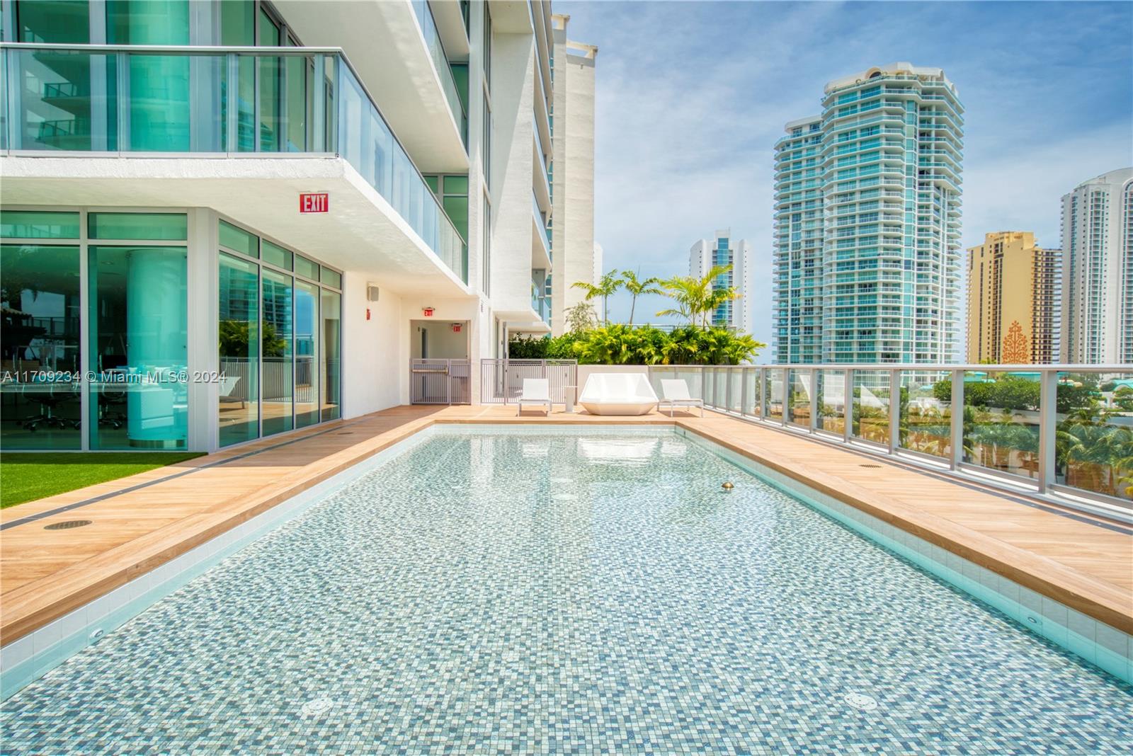 300 Sunny Isles Blvd #4-1407, Sunny Isles Beach, Florida image 19