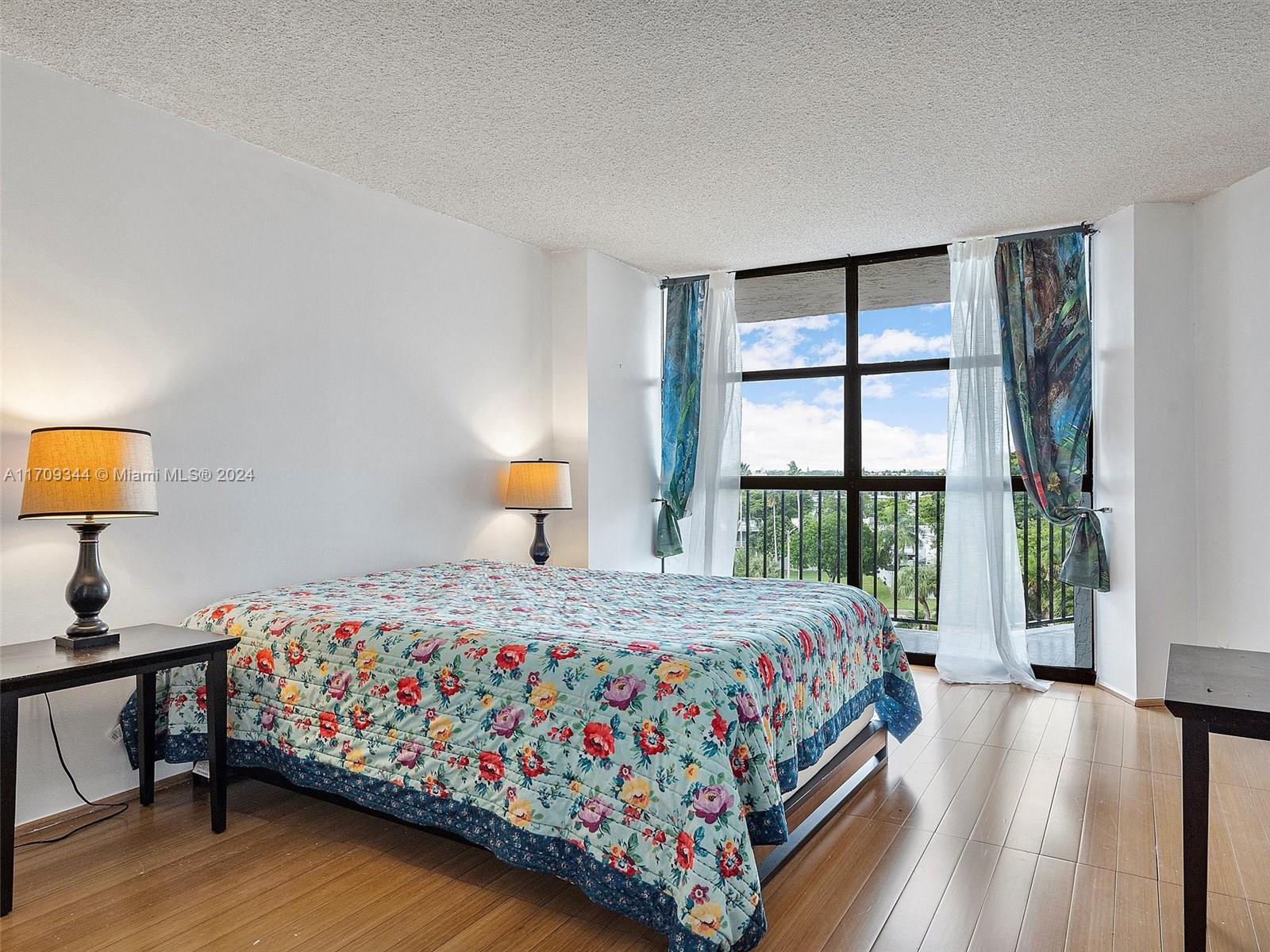 600 Parkview Dr #611, Hallandale Beach, Florida image 11