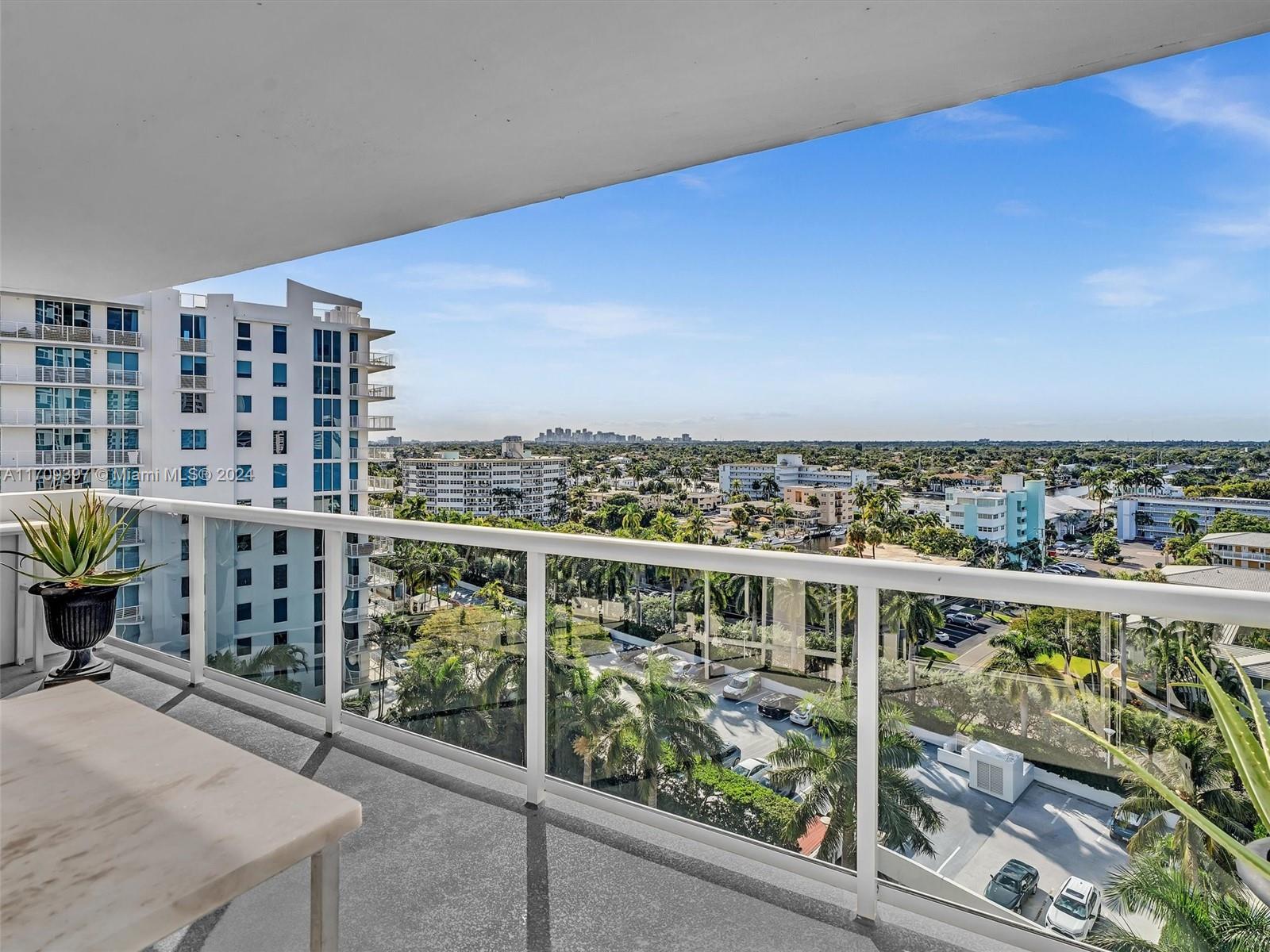 Residential, Sunny Isles Beach, Florida image 31