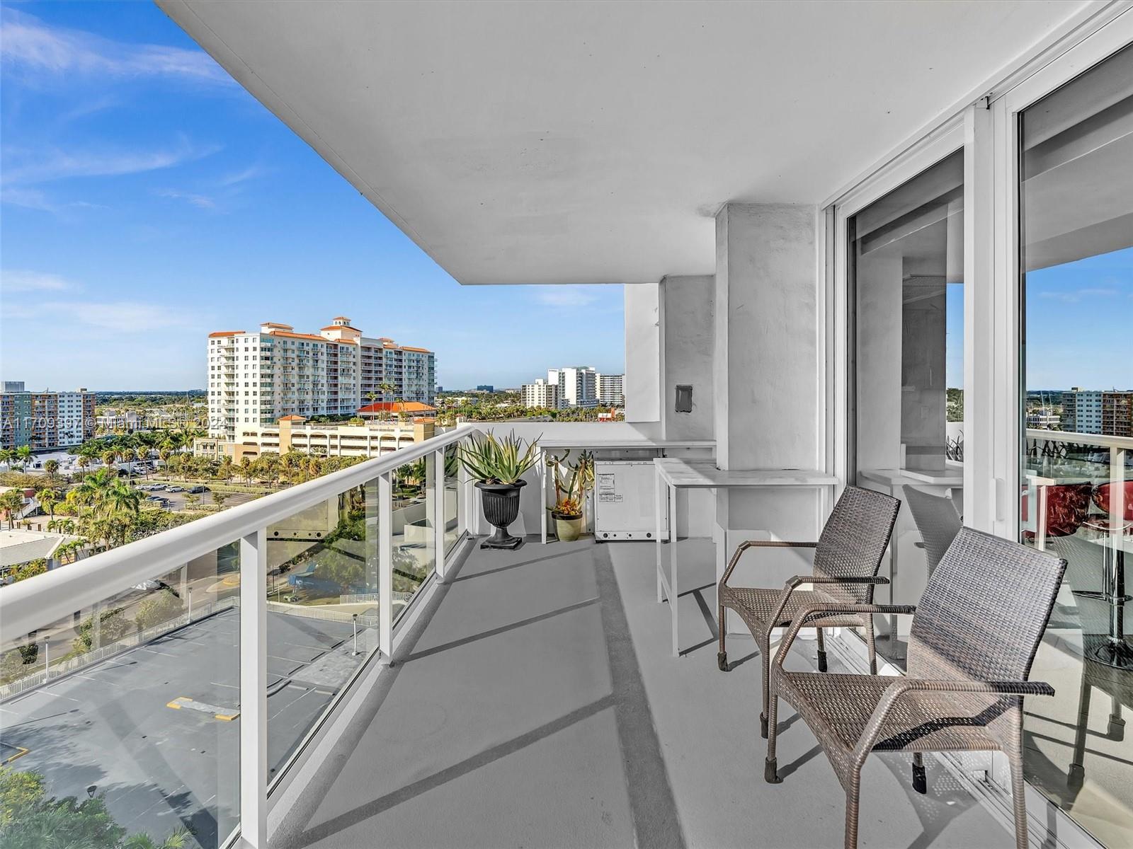 Residential, Sunny Isles Beach, Florida image 33