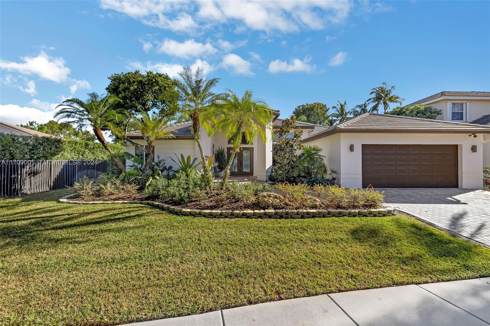 567 Stonemont Dr, Weston, Florida image 1