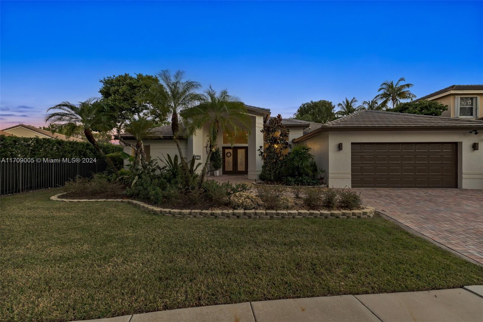 567 Stonemont Dr, Weston, Florida image 34