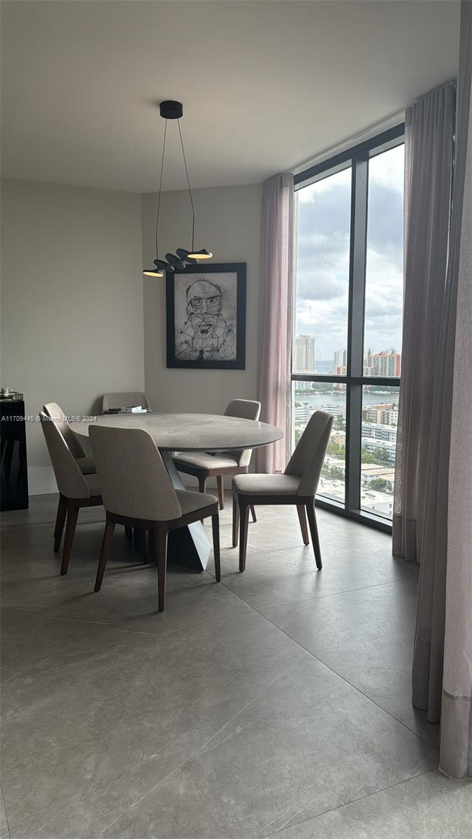 2000 Island Blvd #2404, Aventura, Florida image 23