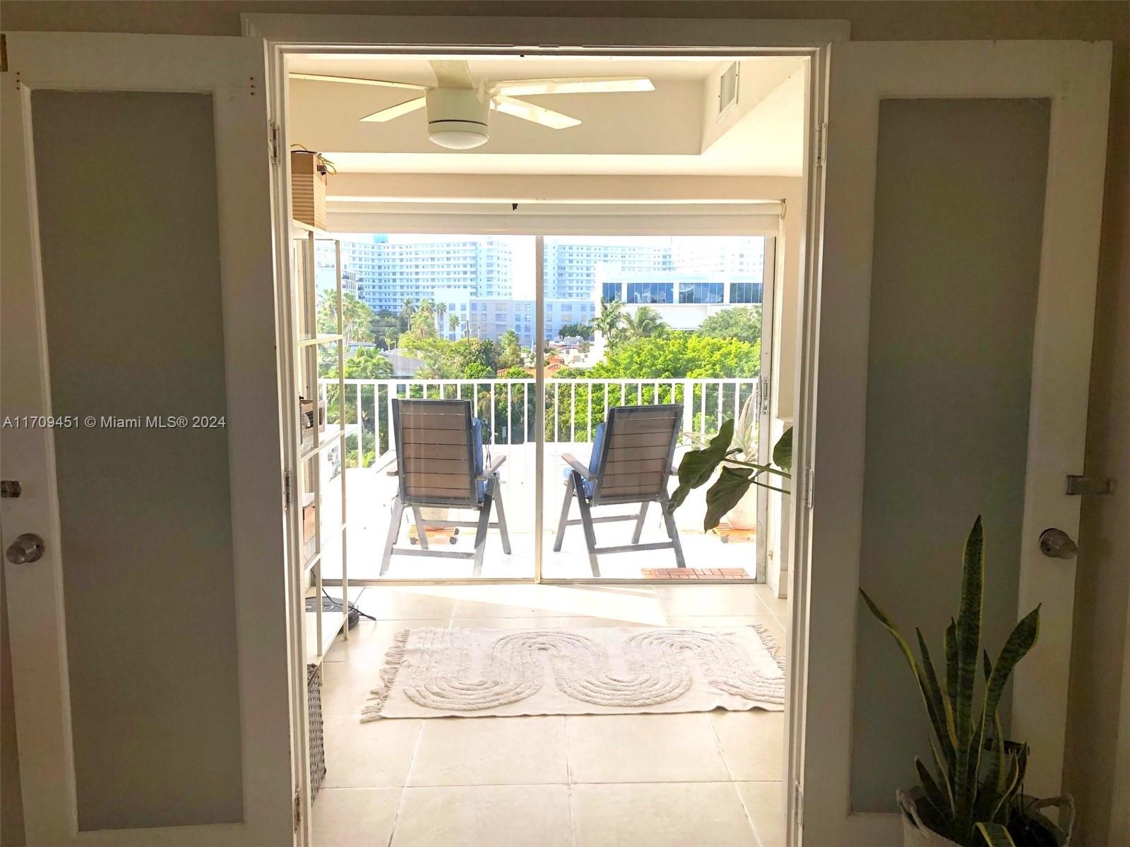 910 Michigan Ave #506, Miami Beach, Florida image 4