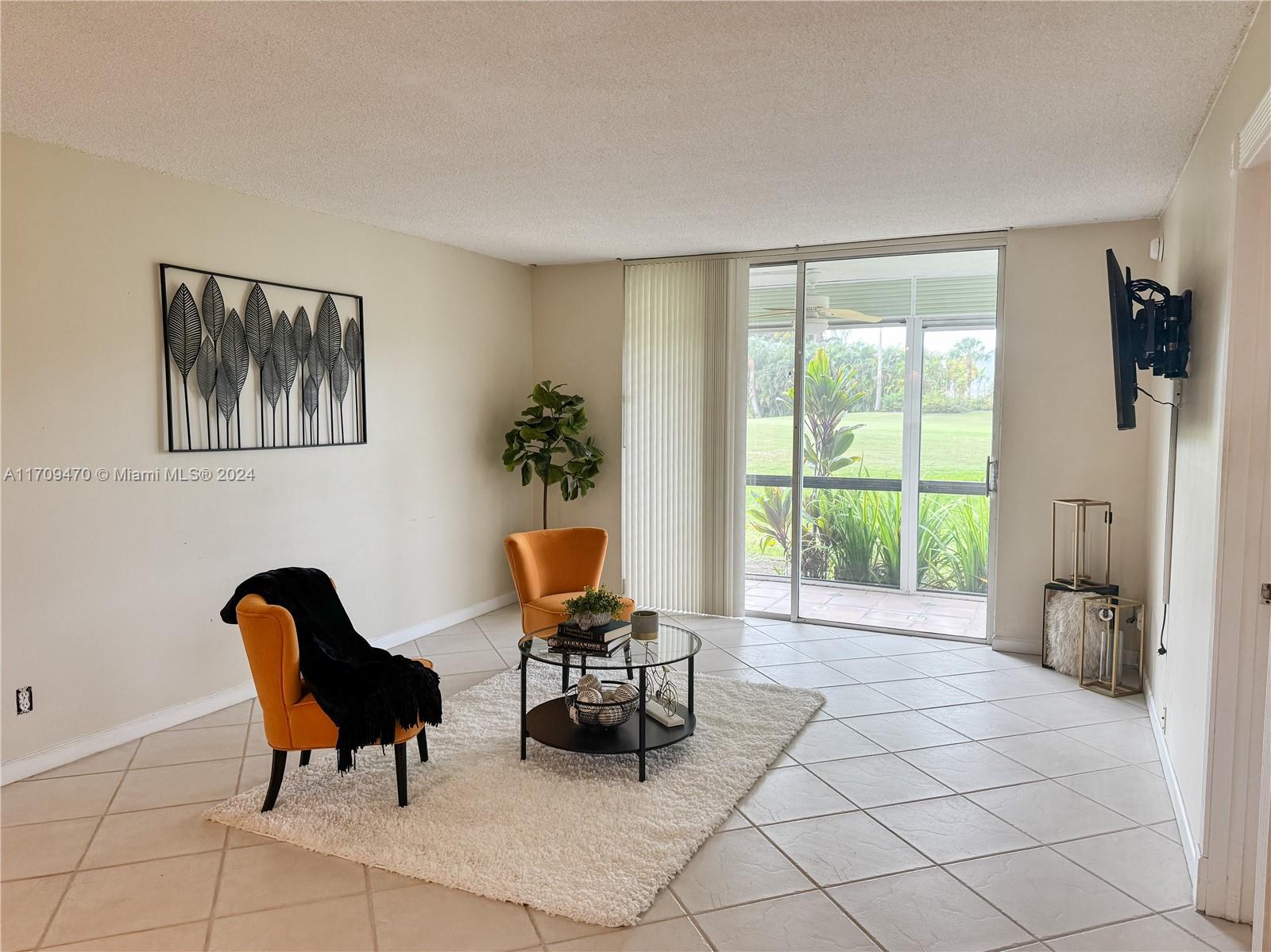 9811 N Hollybrook Lake Dr #103, Pembroke Pines, Florida image 16