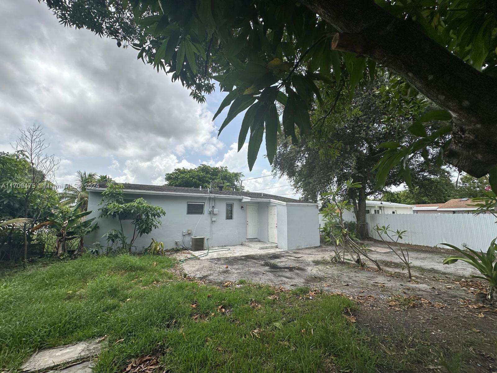 940 NW 34th Way, Lauderhill, Florida image 11