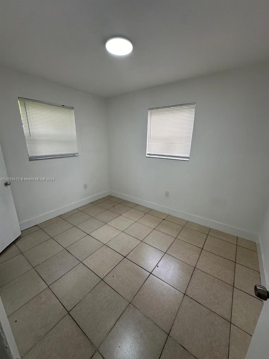 940 NW 34th Way, Lauderhill, Florida image 3