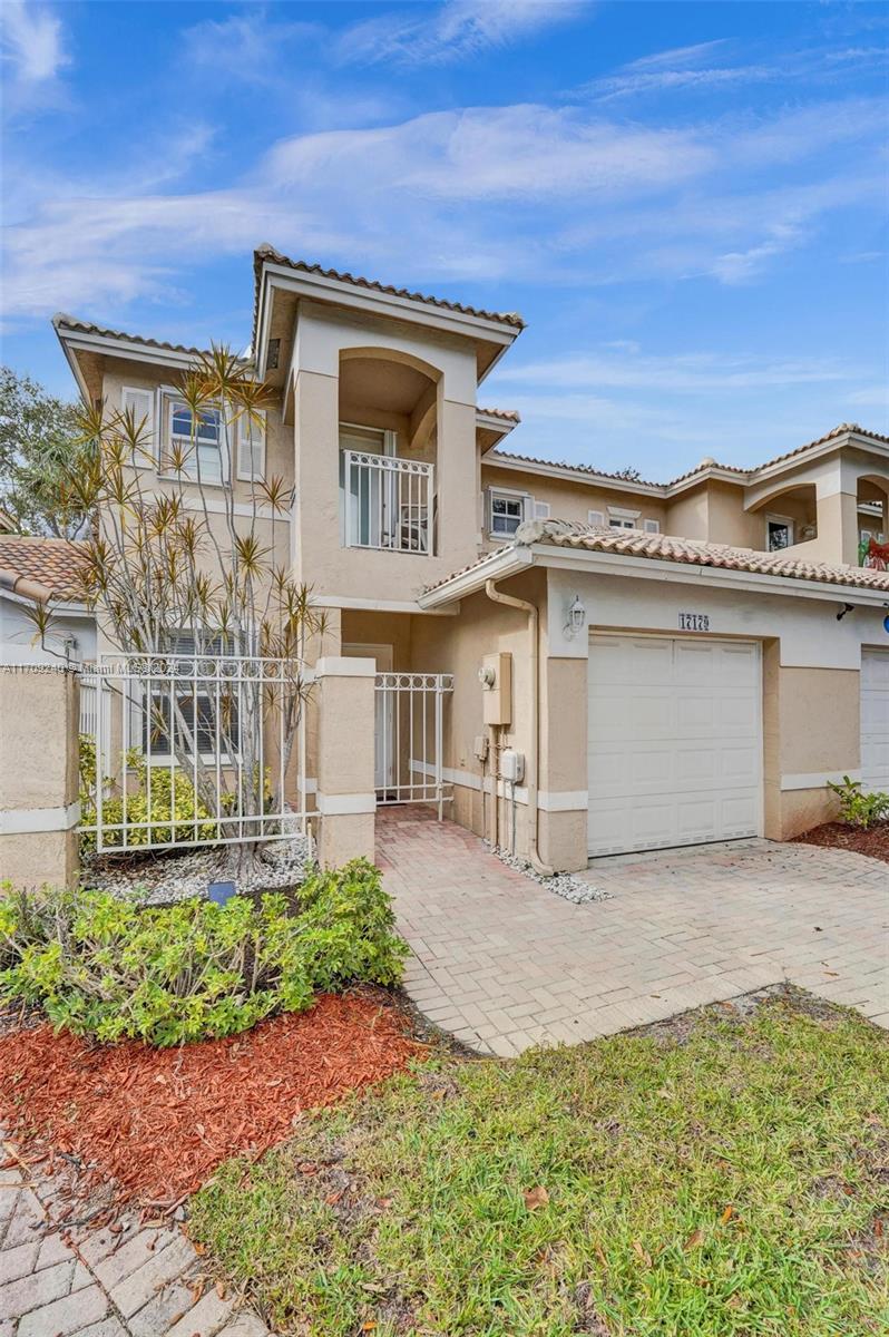 17179 NW 23rd St, Pembroke Pines, Florida image 2