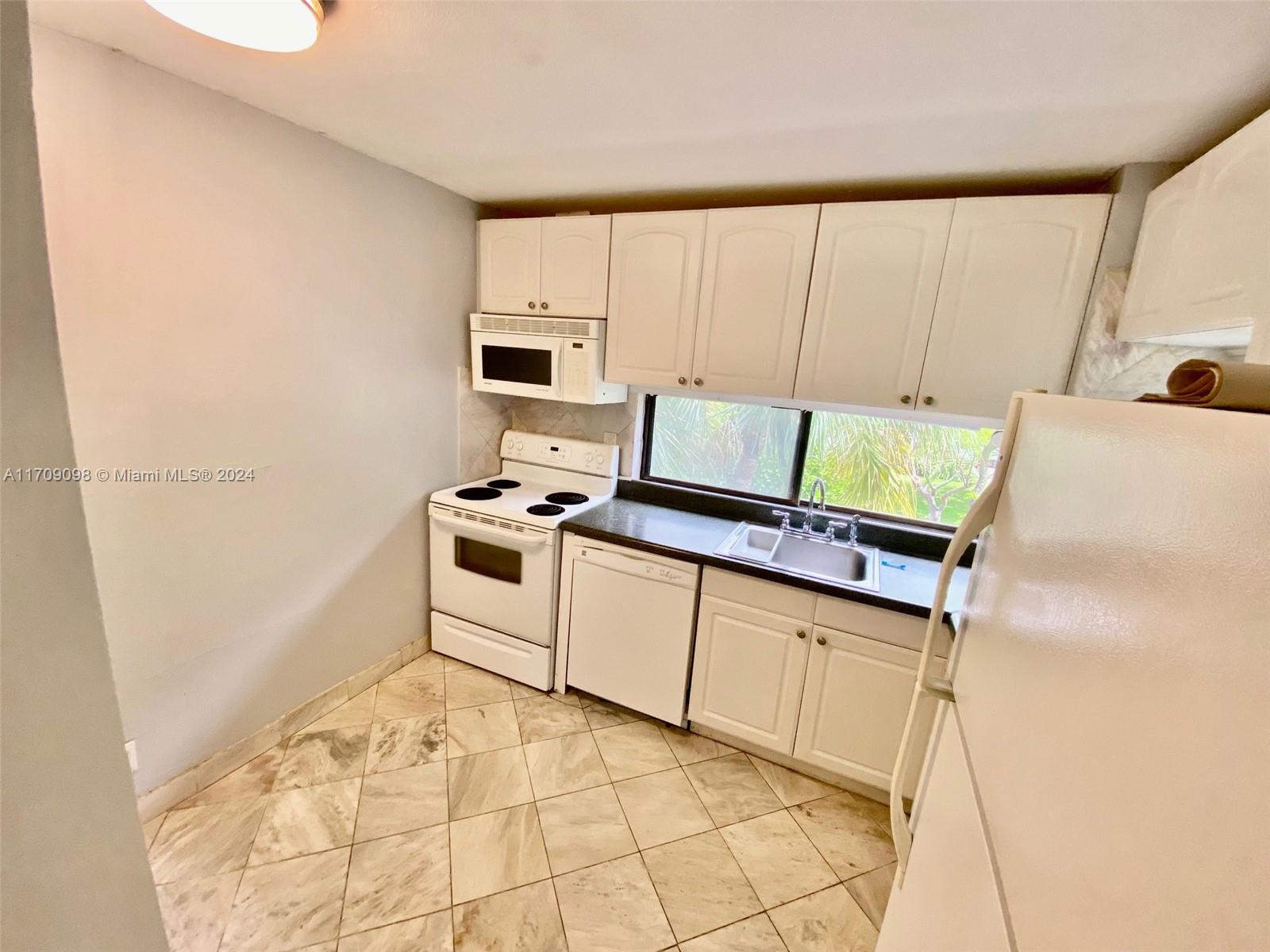 17011 N Bay Rd #301, Sunny Isles Beach, Florida image 11