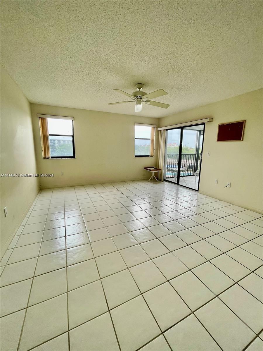 2334 S Cypress Bend Dr #505, Pompano Beach, Florida image 17