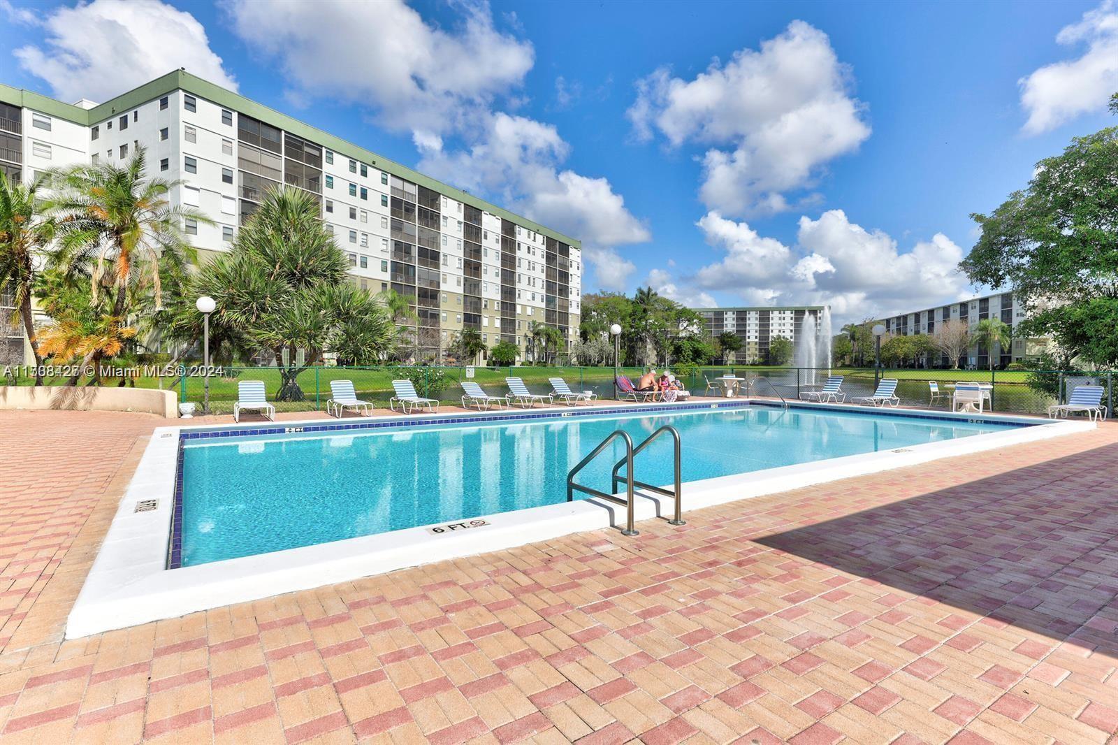 2334 S Cypress Bend Dr #505, Pompano Beach, Florida image 25