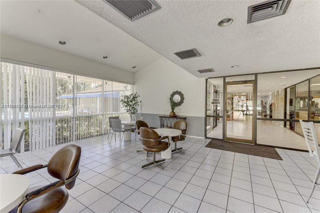 2334 S Cypress Bend Dr #505, Pompano Beach, Florida image 29