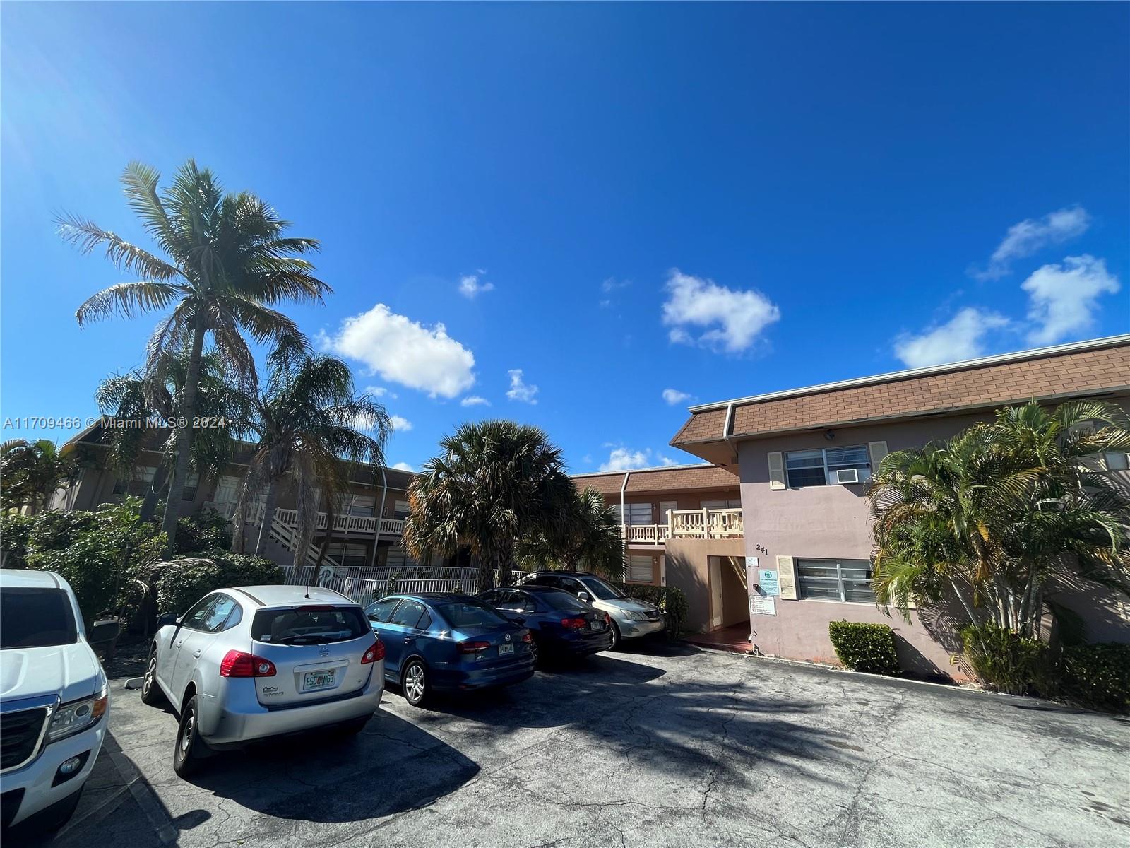 241 SE 9th Ave #204, Pompano Beach, Florida image 28