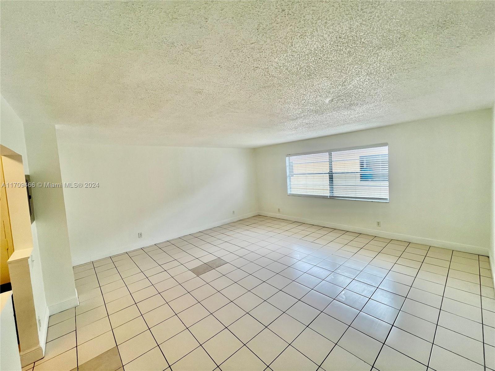 241 SE 9th Ave #204, Pompano Beach, Florida image 5